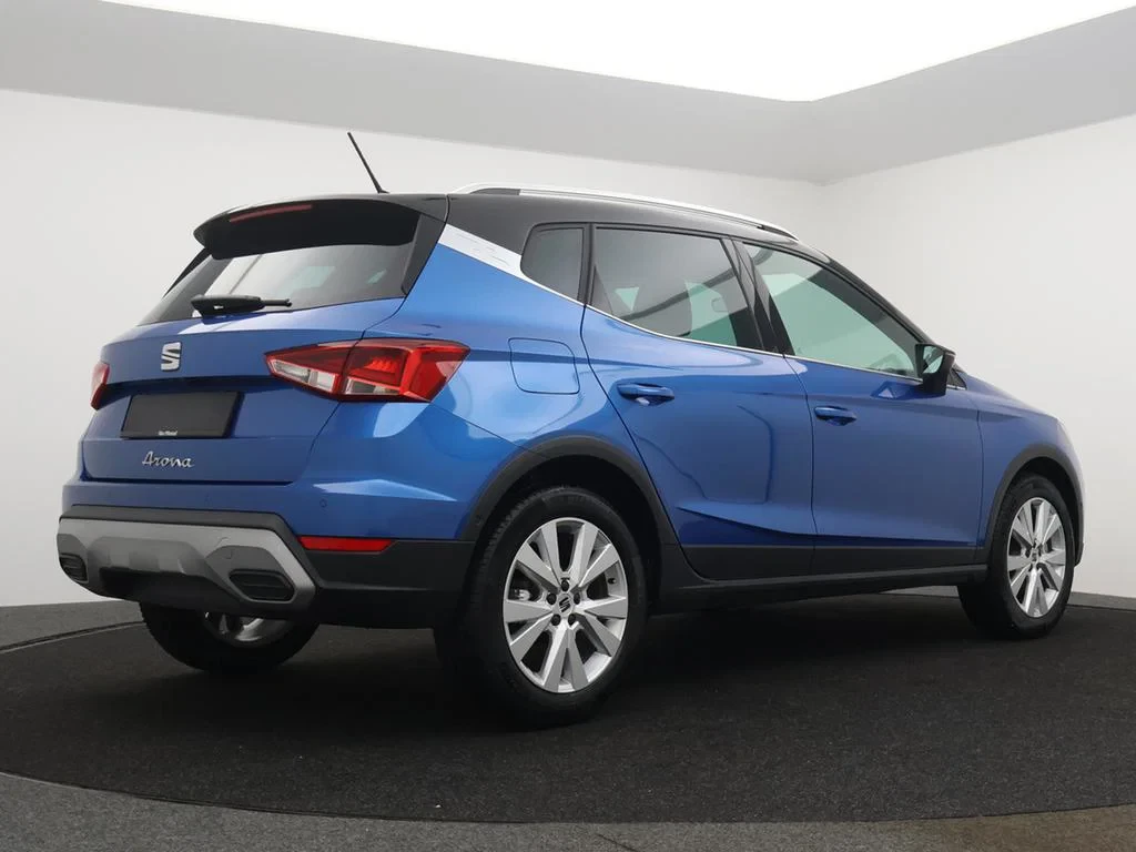 SEAT-Arona-image-1