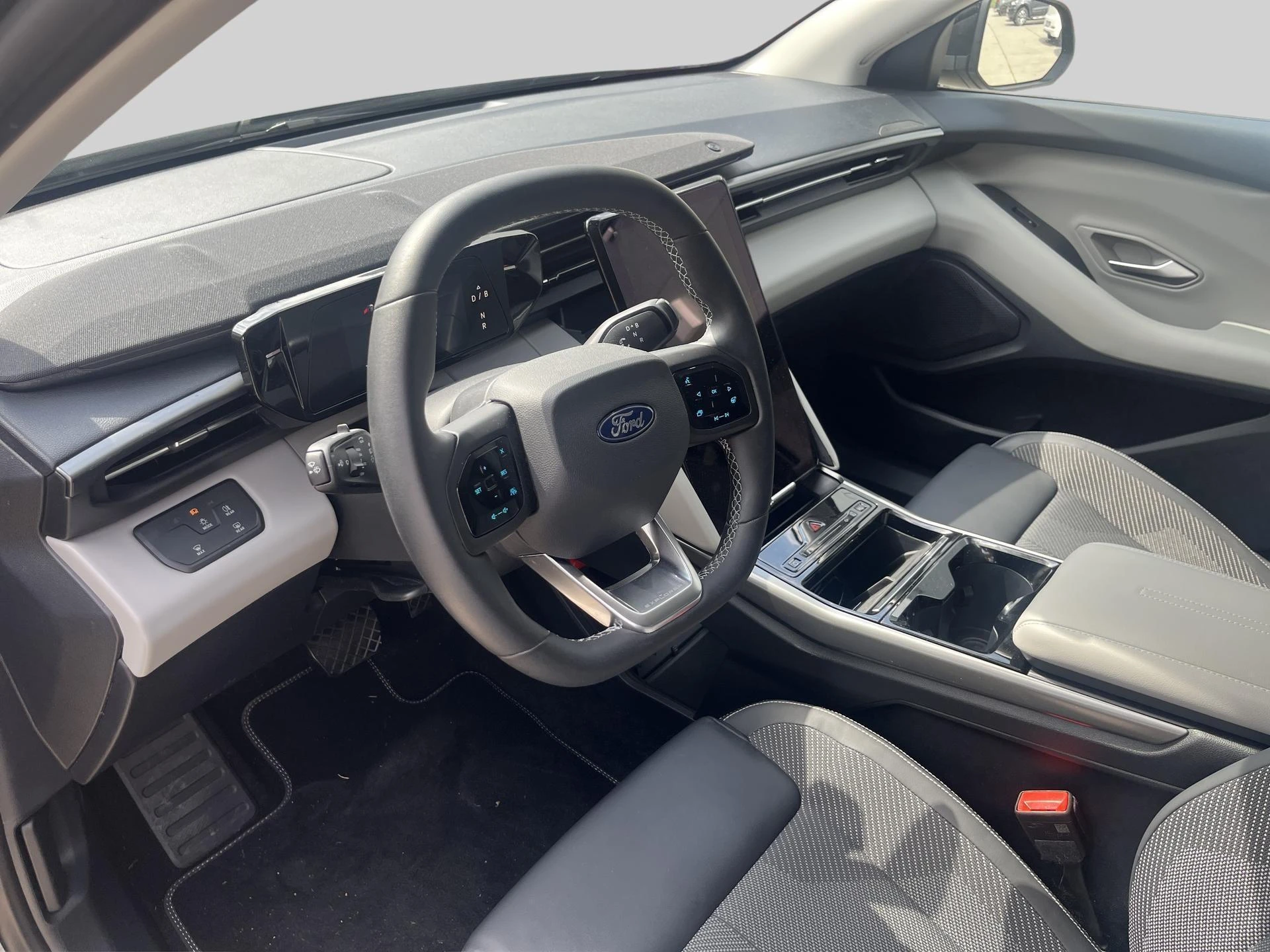 Ford-Explorer-image-8