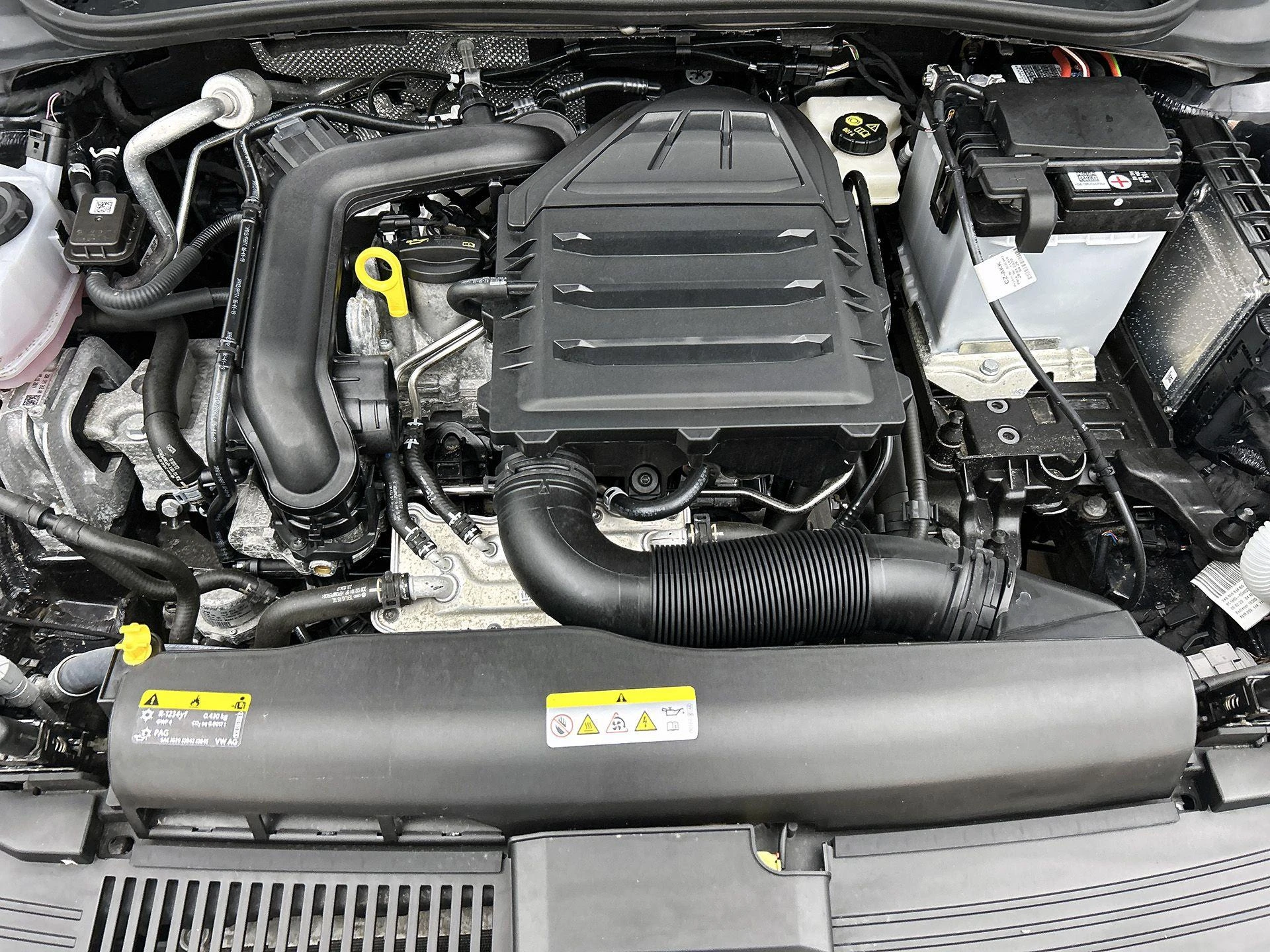 Volkswagen-Polo-image-29