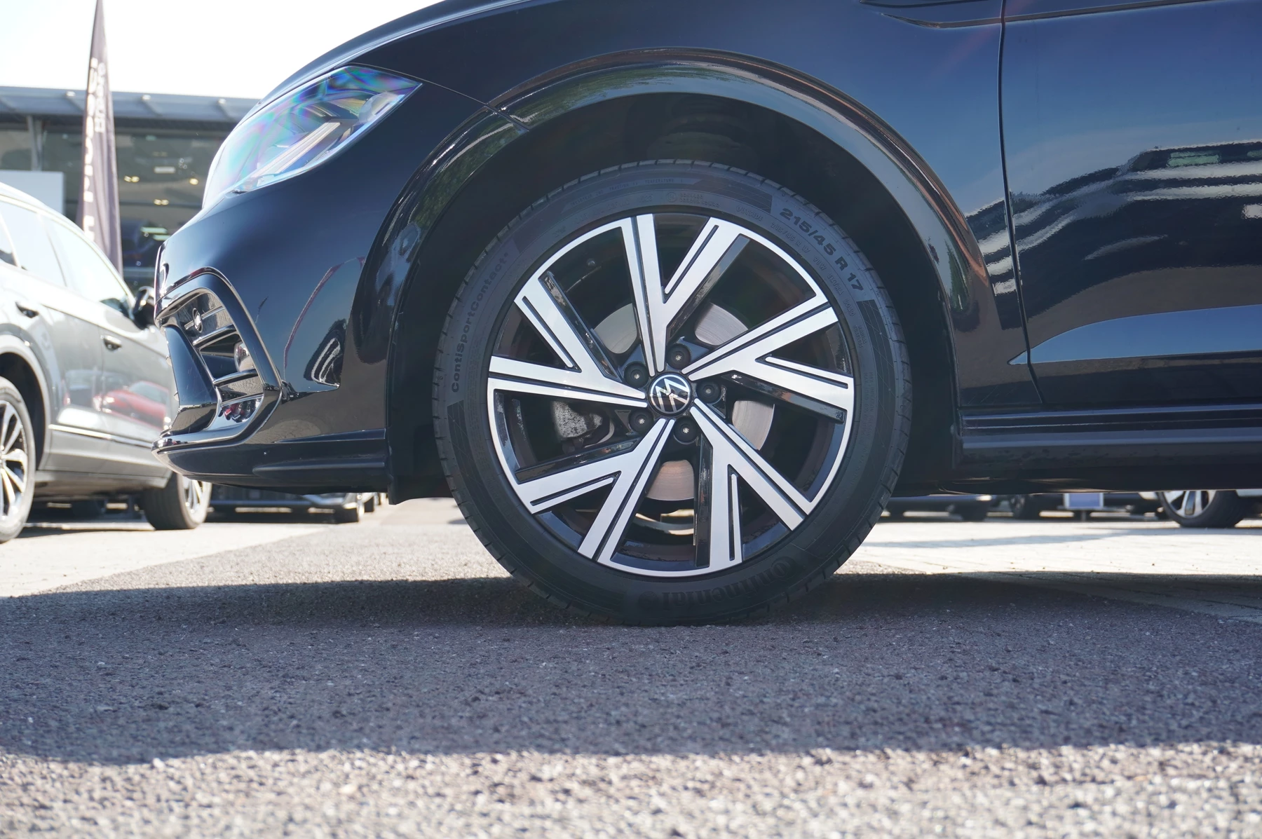 Volkswagen-Polo-image-4