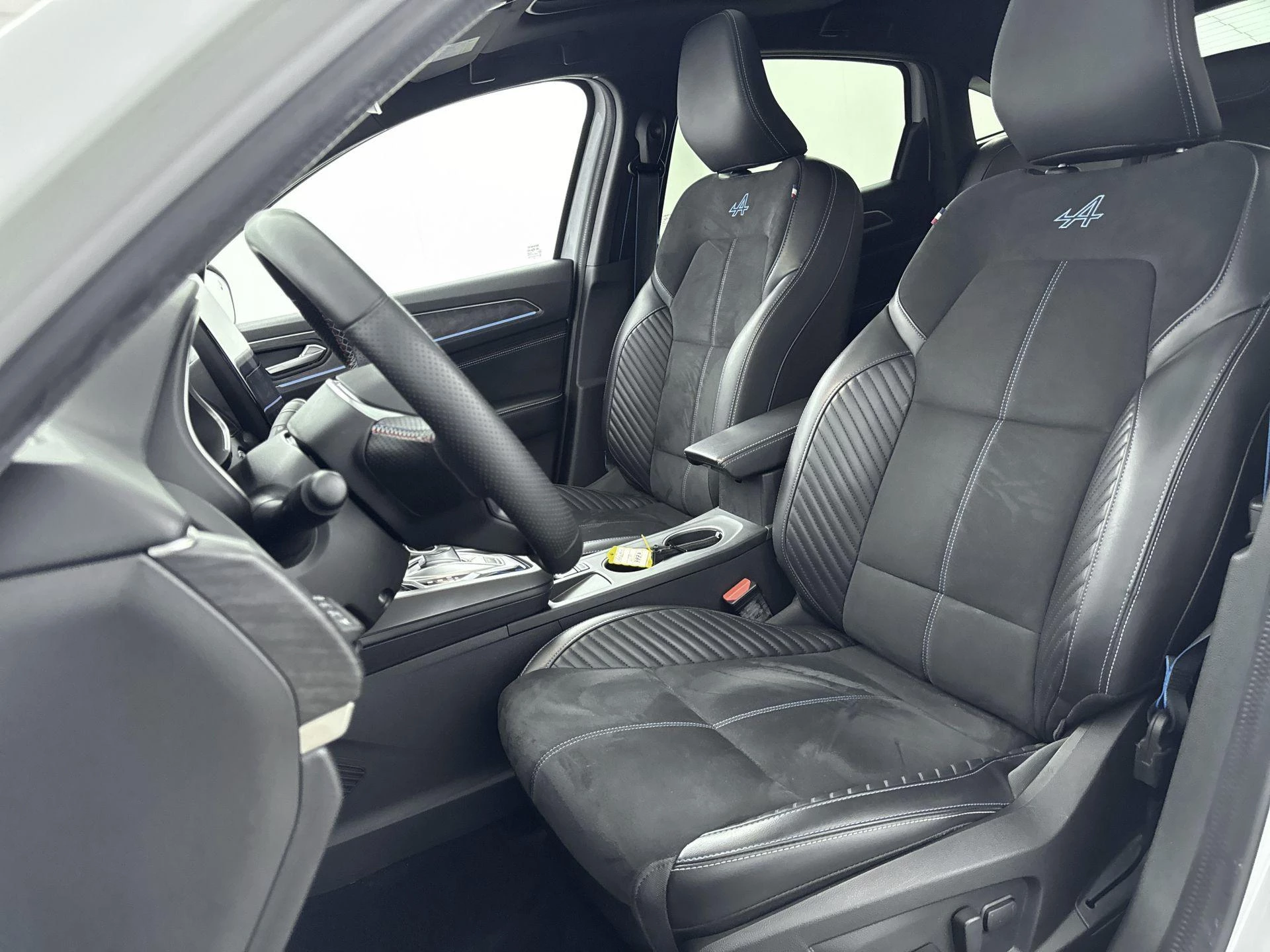 Renault-Arkana-image-19