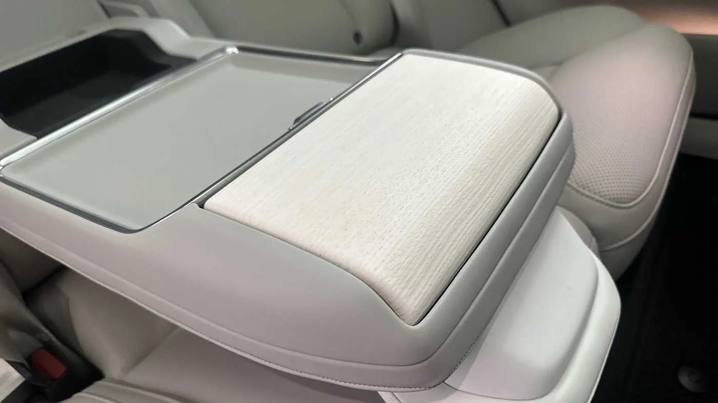 Volvo-ES90-image-45