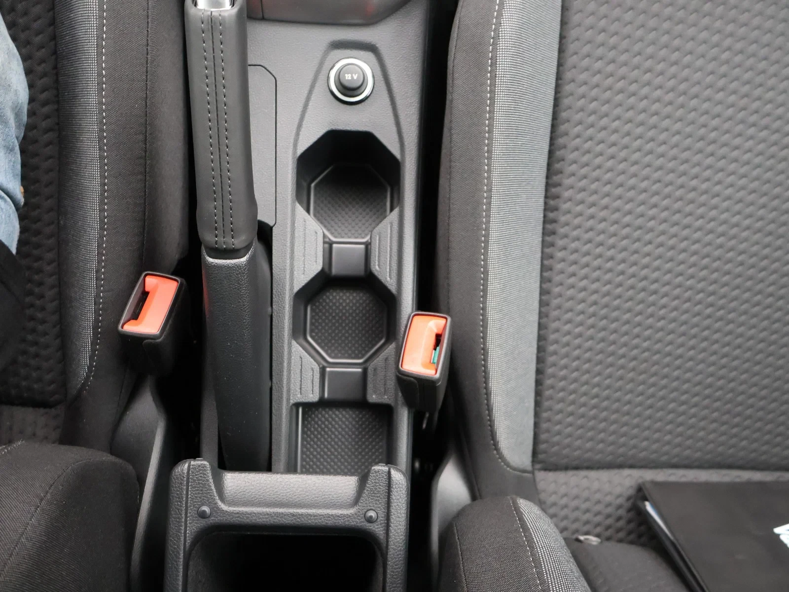 Volkswagen-Polo-image-20