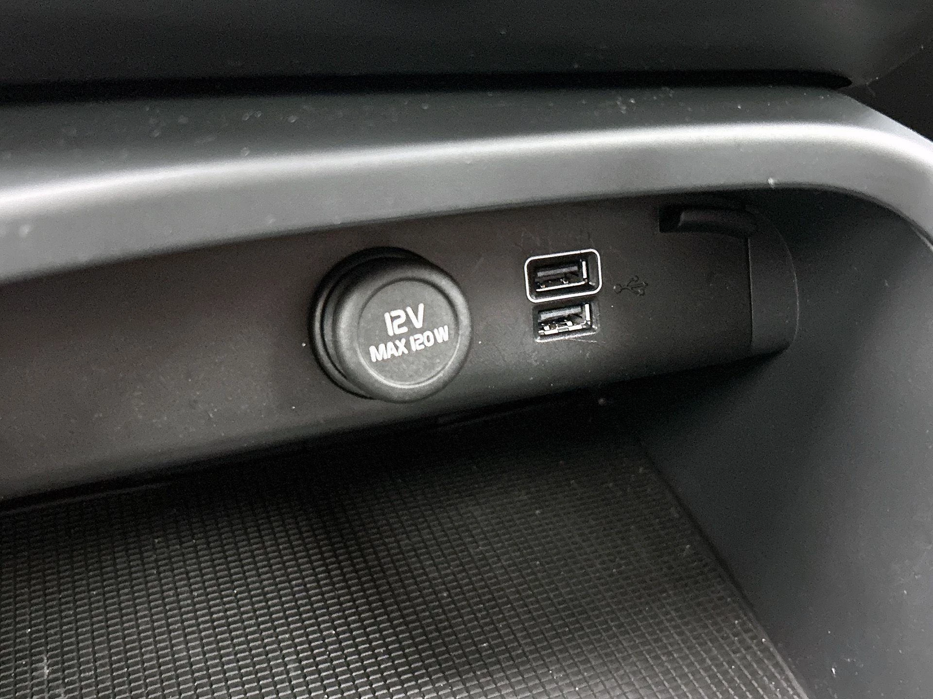 Volvo XC40 1.5 T5 Recharge R-Design