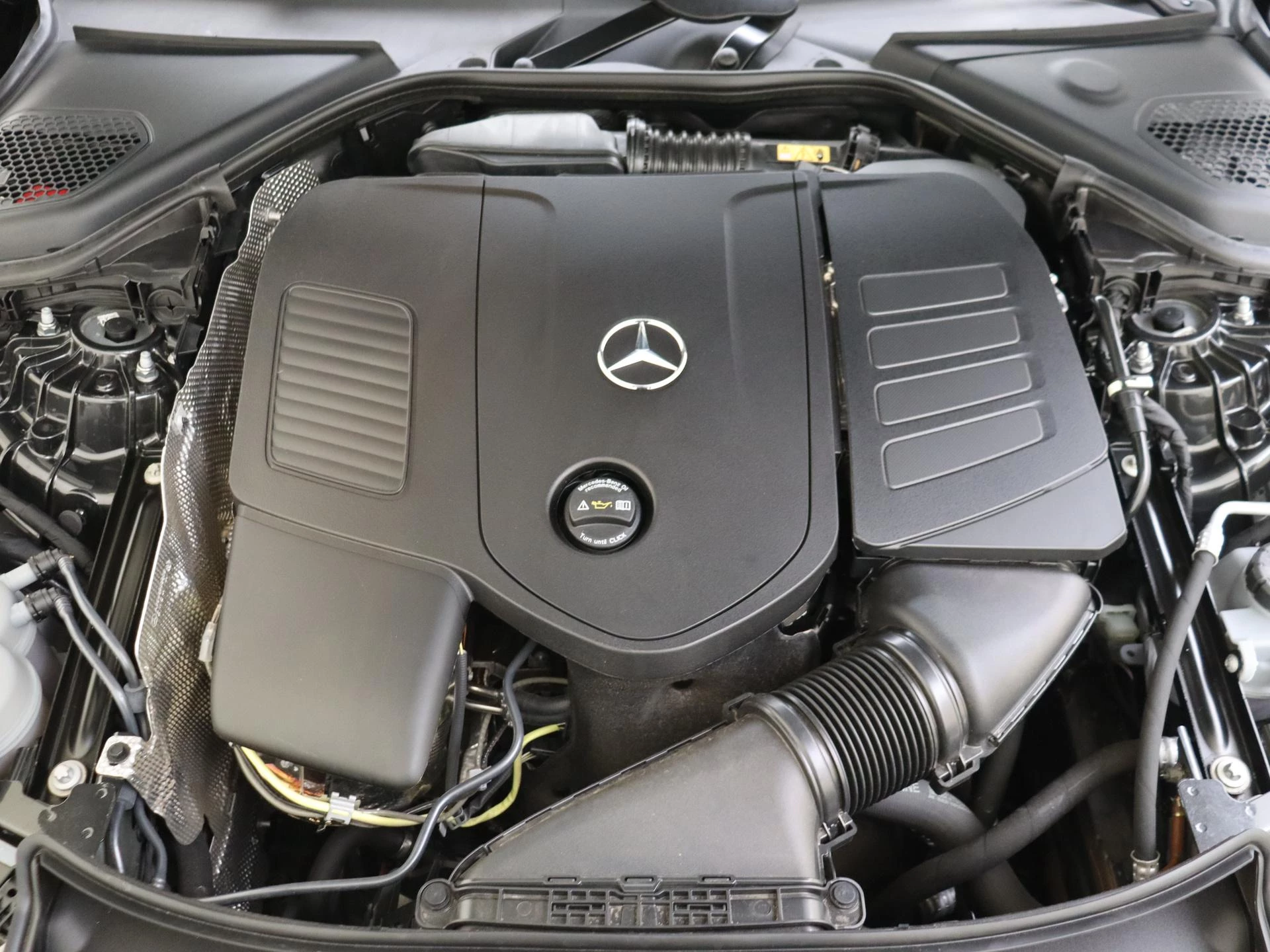 Mercedes-Benz E-Klasse 300 e AMG Line