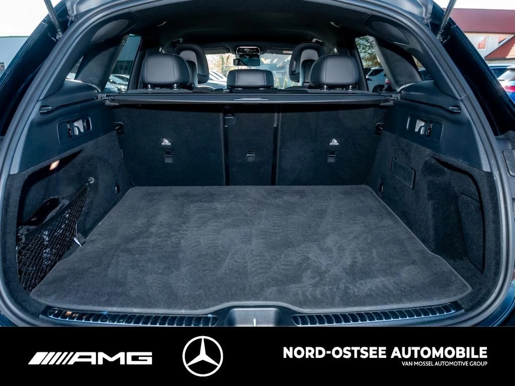 Mercedes-Benz GLC 300 d 4M AMG KEYLESS DISTRONIC NAVI P-KAMERA AMG LineX254 GLC 300 d 4M AMG KEYLESS DISTRONIC NAVI P-KAMERA AMG Line