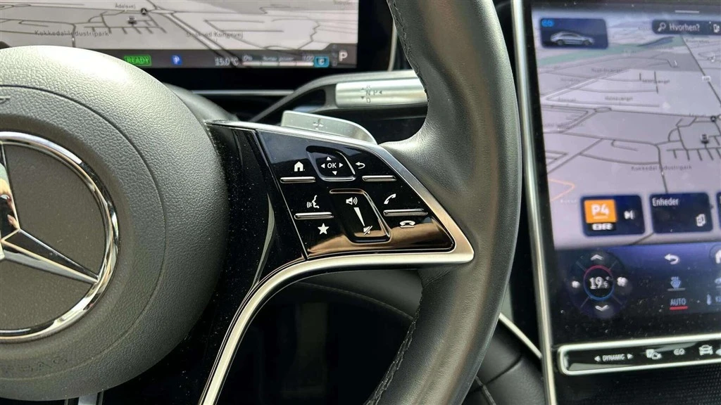 Mercedes-Benz-EQS-image-12
