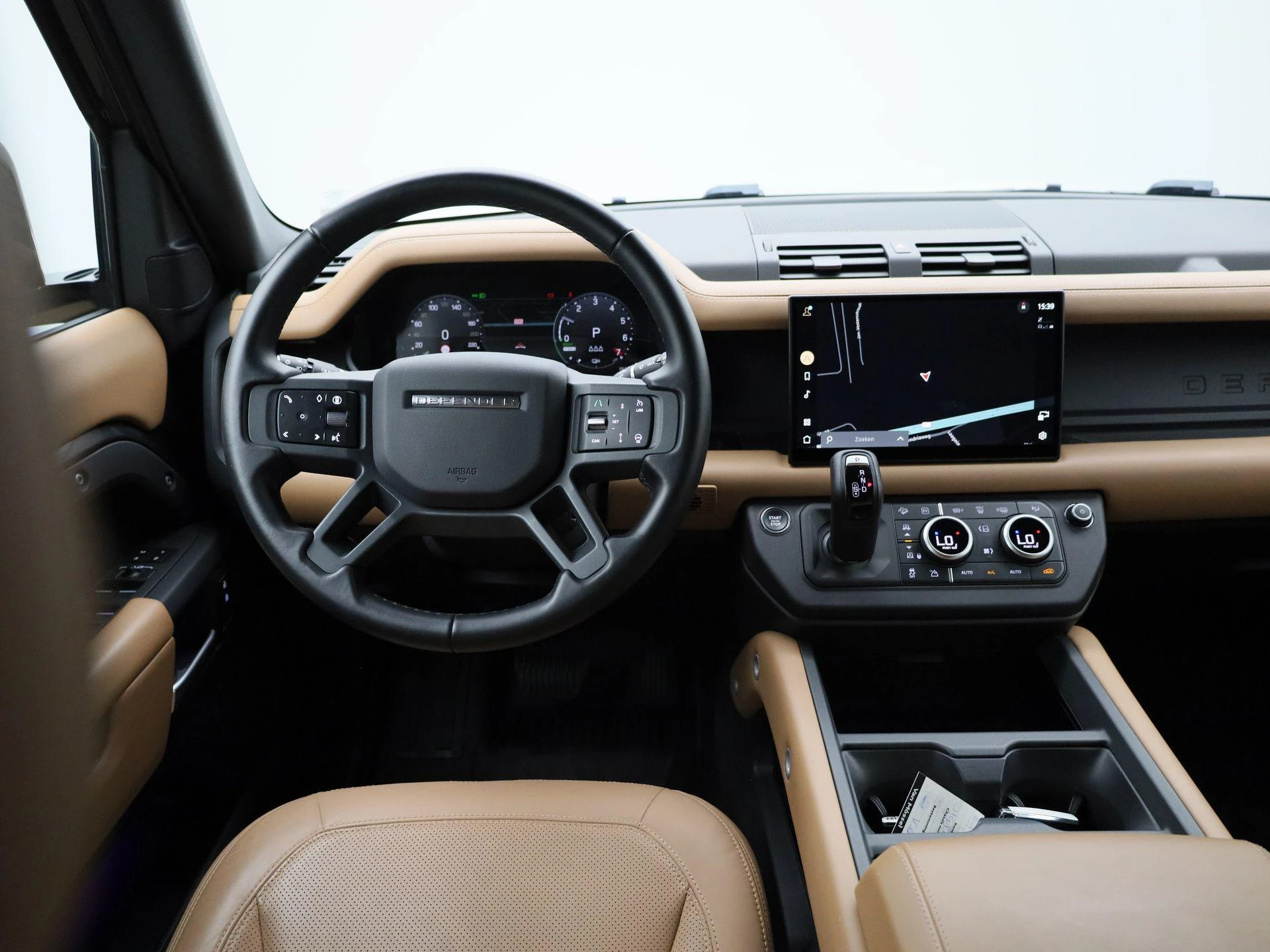 Land Rover-Defender-image-7