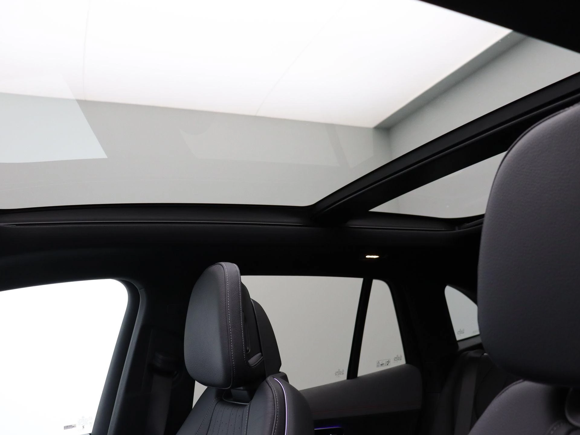 Mercedes-Benz EQE SUV 350+ Star Edition + PANO DAK + DIGITAL LIGHT + LEDER + HYPERSCREEN +