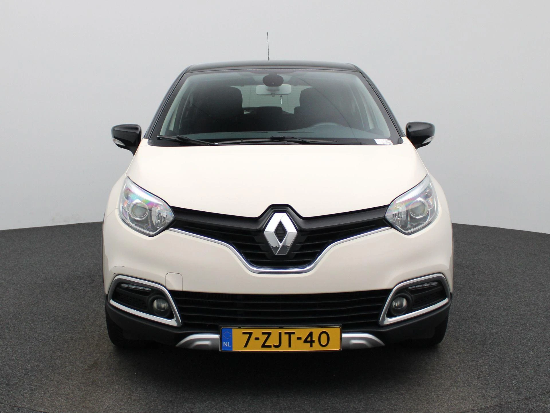 Renault-Captur-image-2