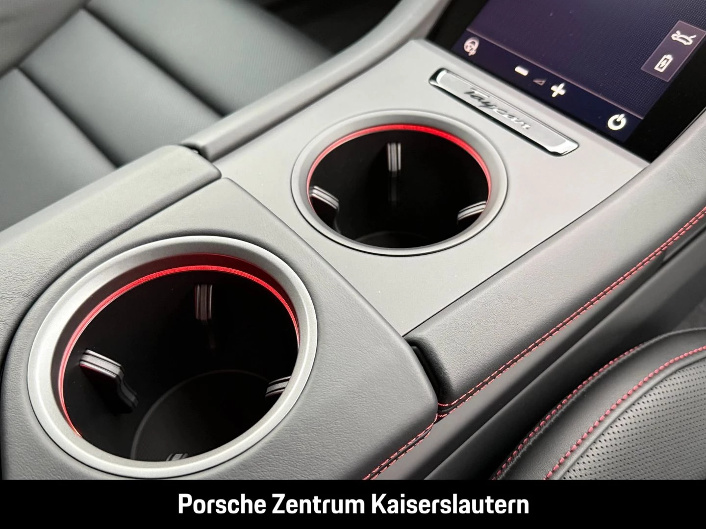 Porsche Taycan GTS Sport Turismo HA-Lenkung Active-Ride gts