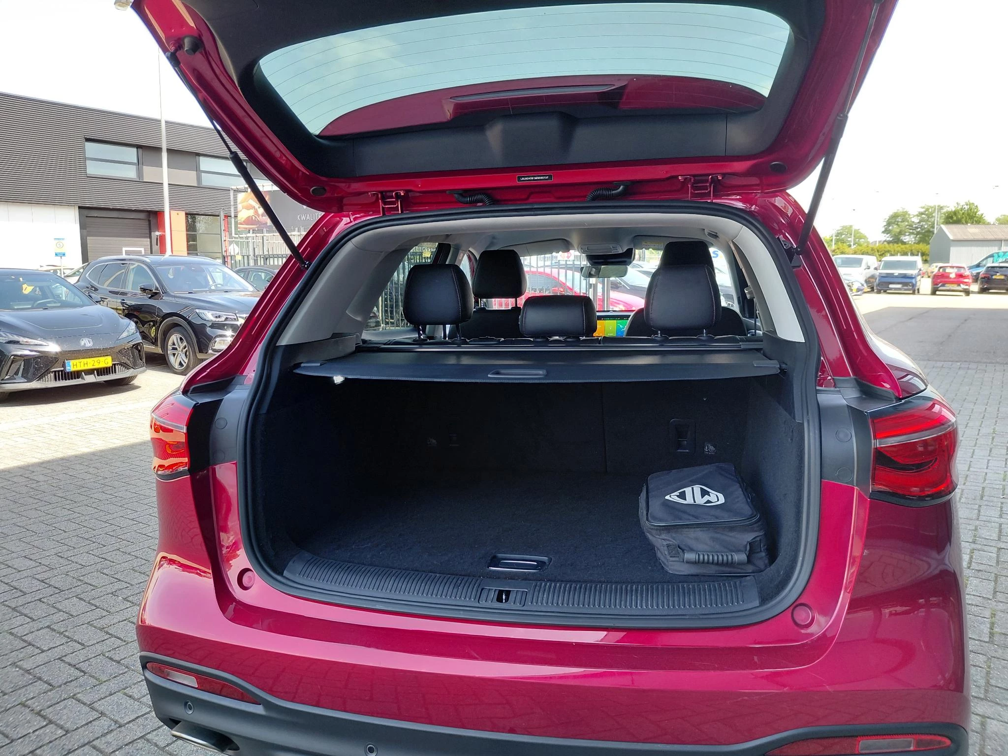 MG EHS 1.5 TGDI Edition1