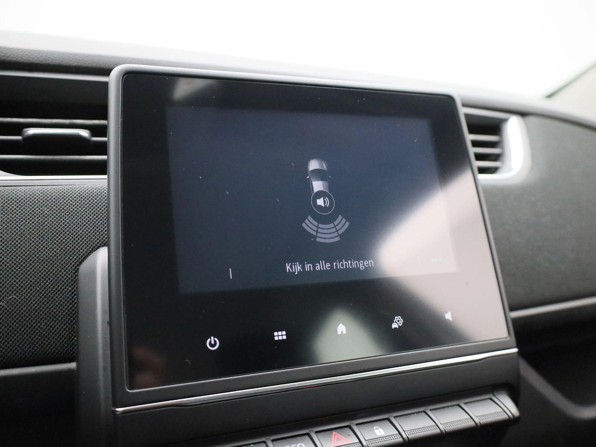 Renault-ZOE-image-23