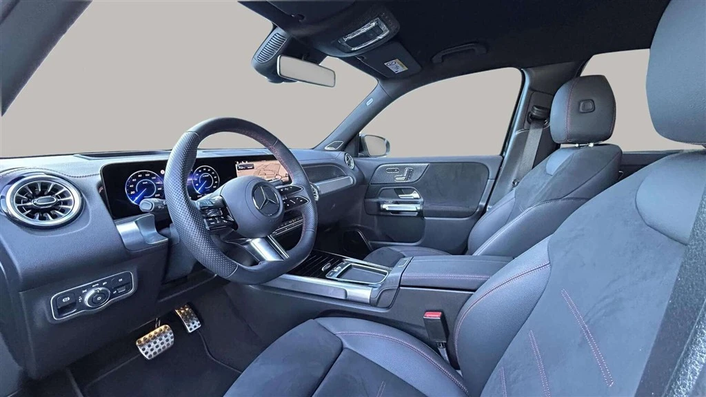 Mercedes-Benz-EQB-image-9