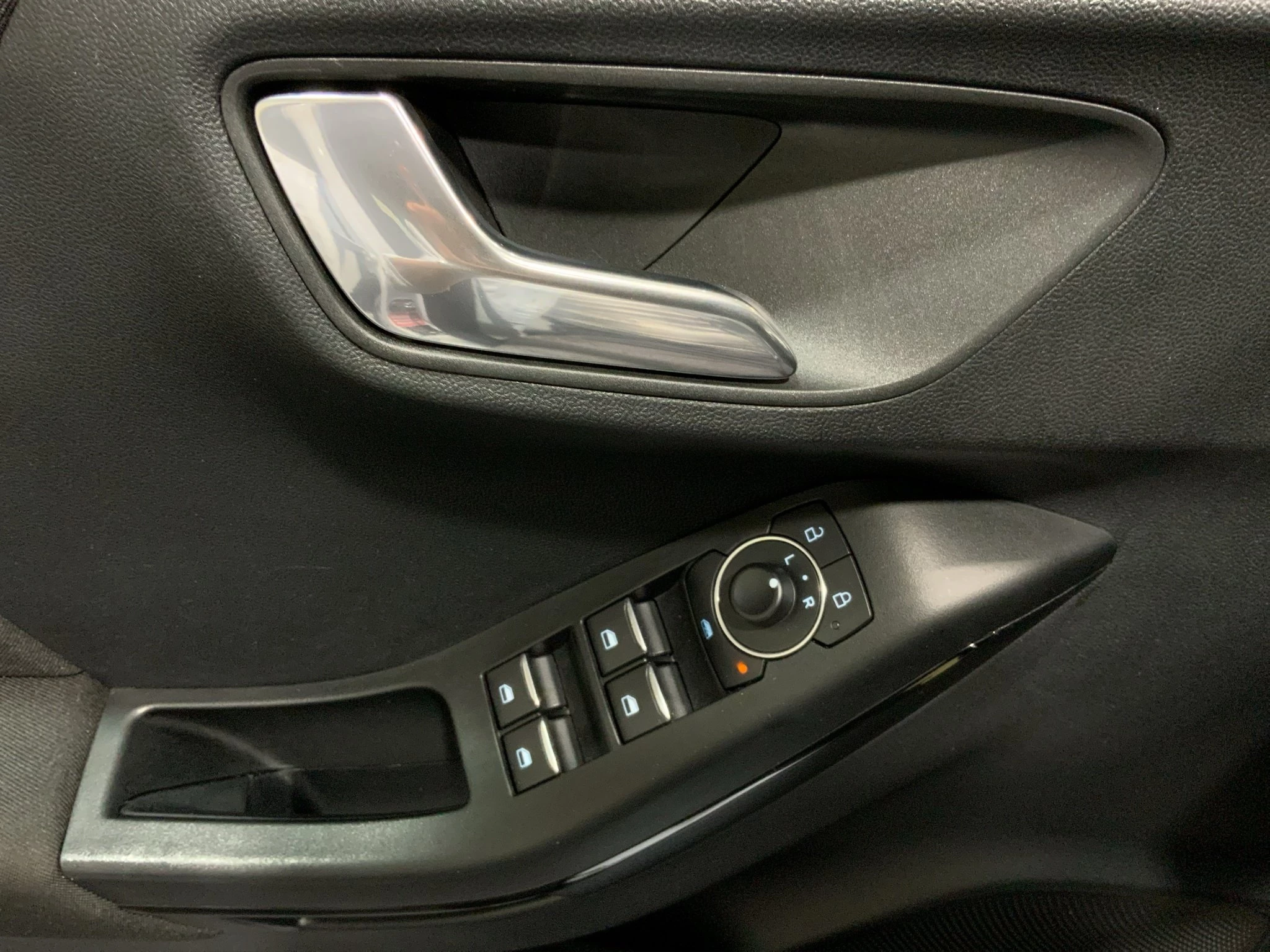 Ford Puma Cool &Connect | LED | Winter-Paket