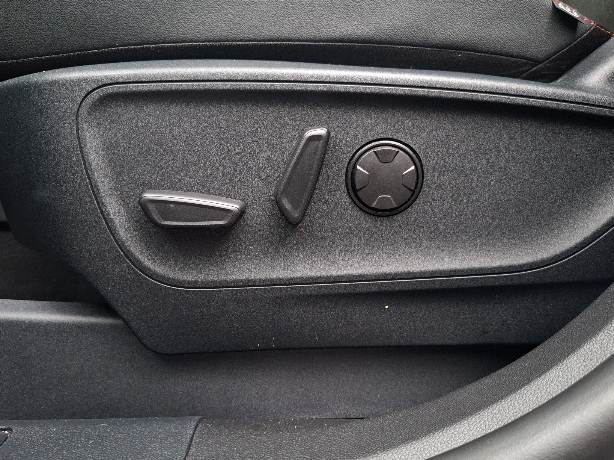 Ford-Kuga-image-21