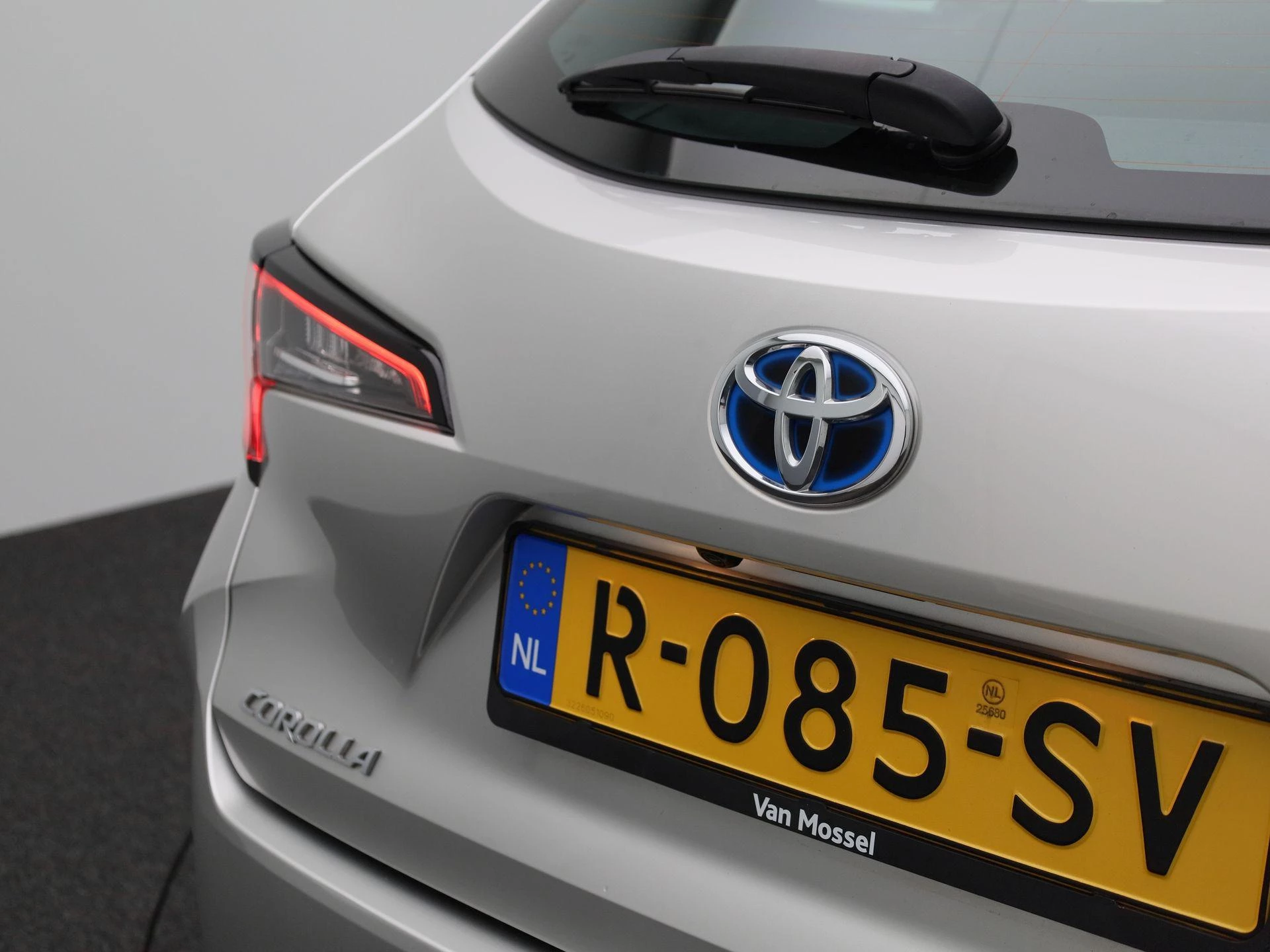 Toyota-Corolla Touring Sports-image-33