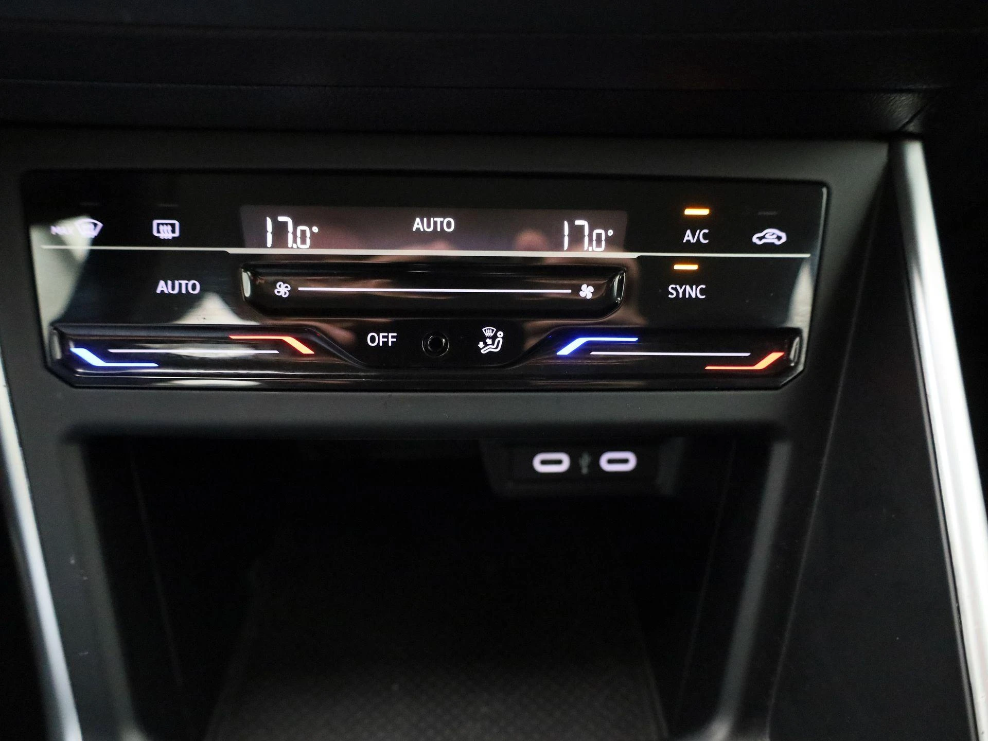 Volkswagen-Polo-image-21