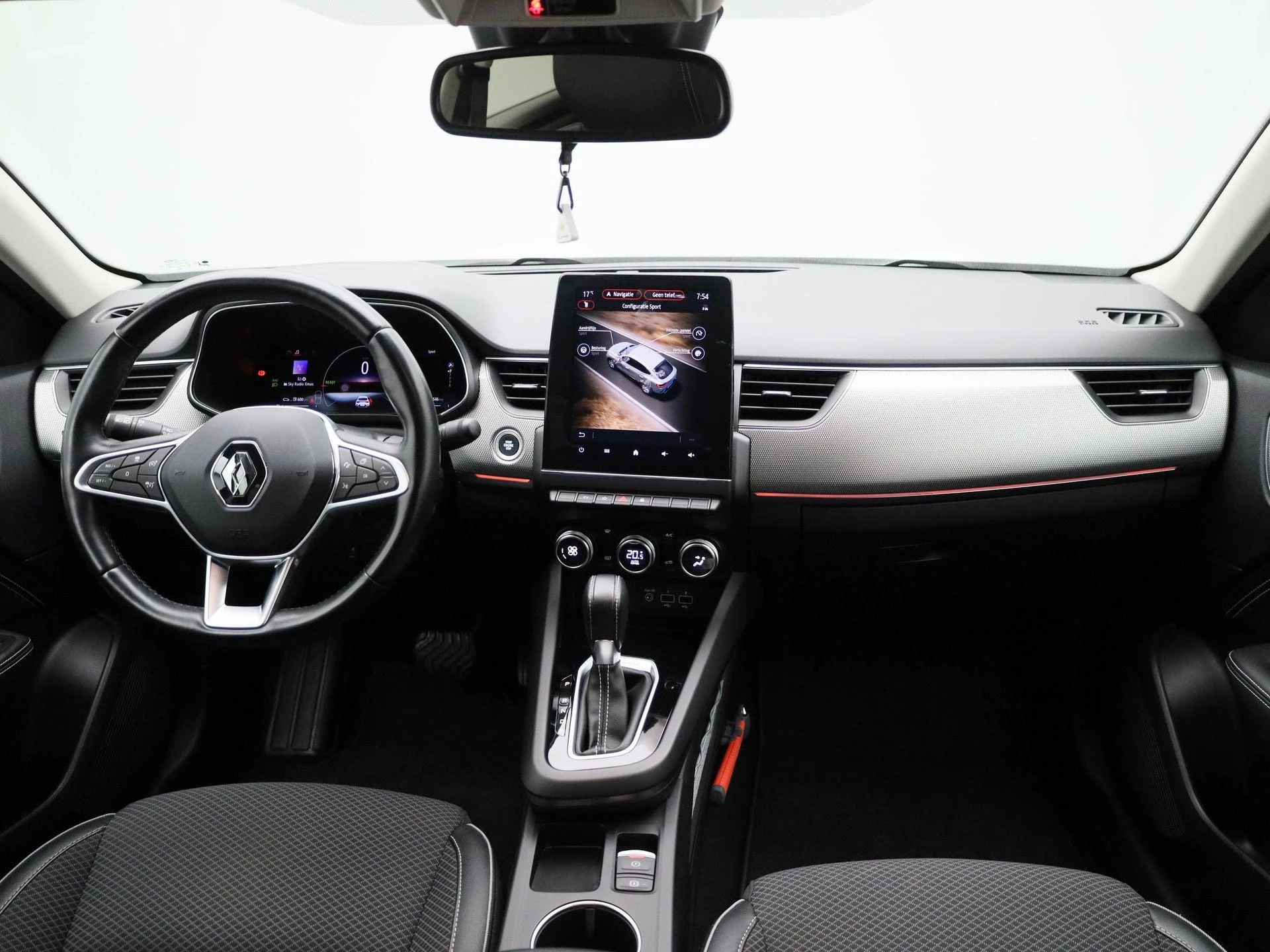 Renault-Arkana-image-34