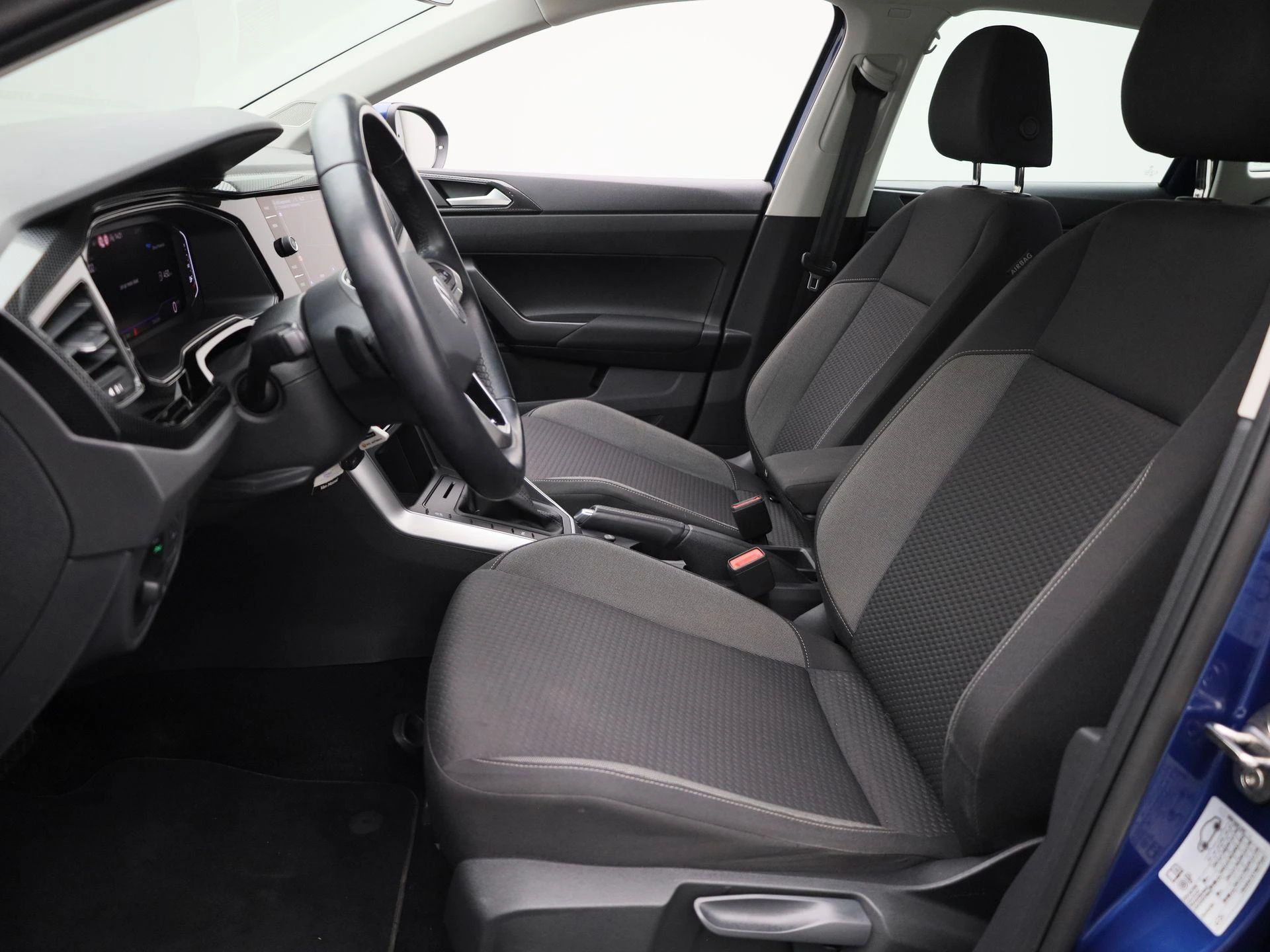 Volkswagen-Taigo-image-12
