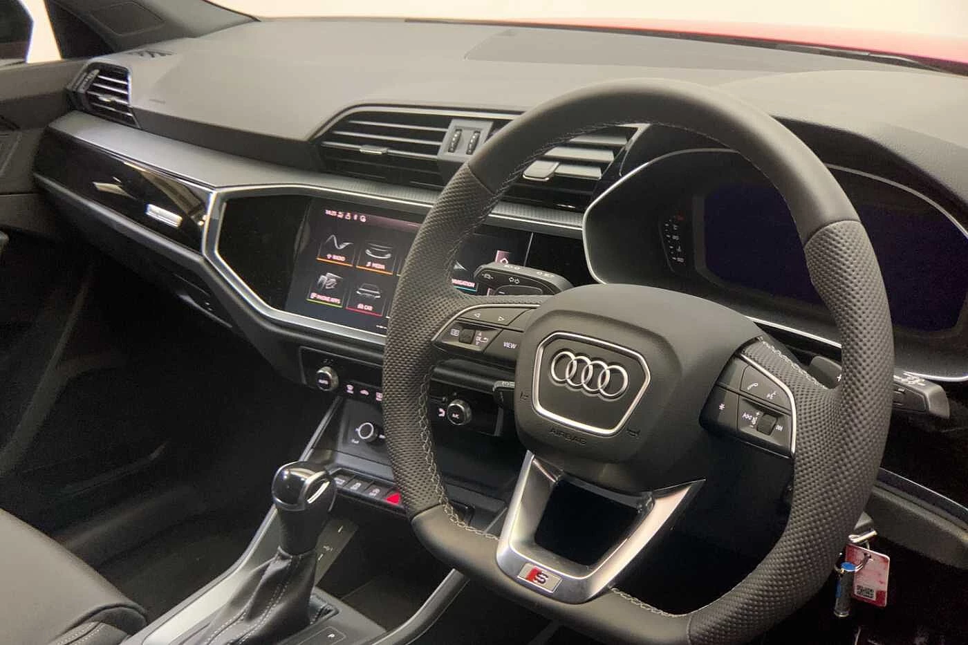 Audi-Q3-image-5