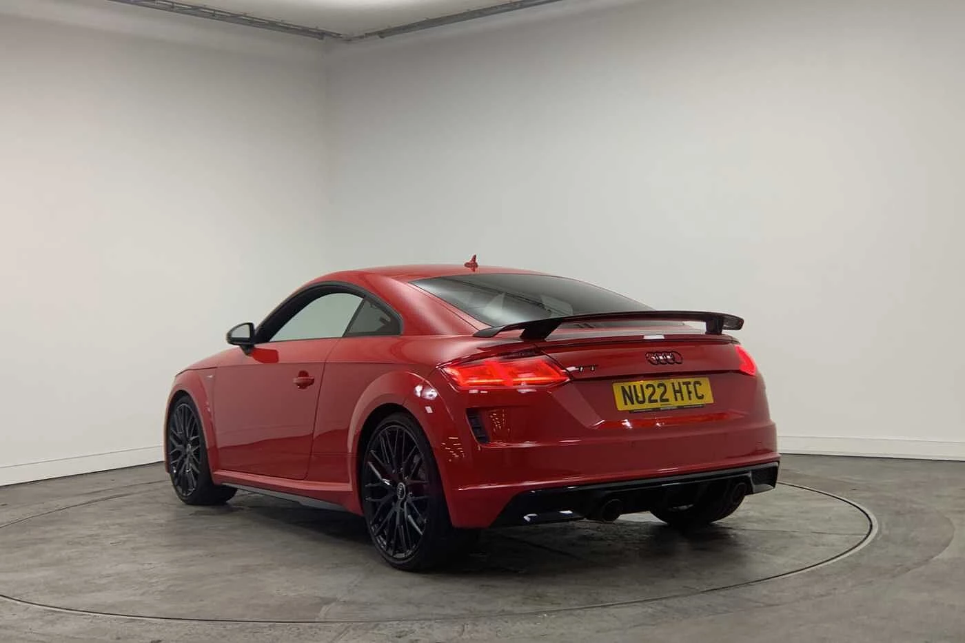 Audi-TT-image-2
