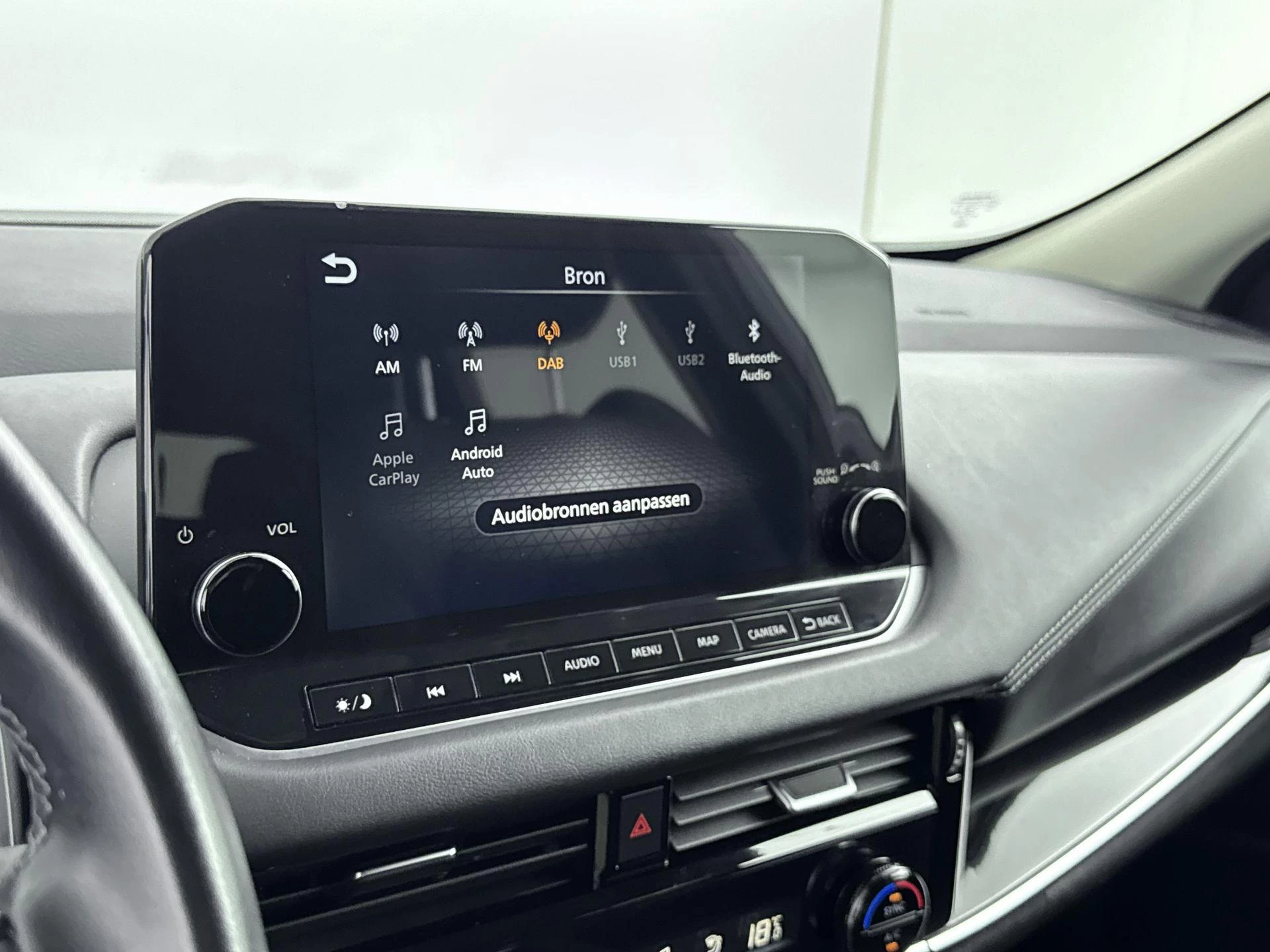 Nissan-QASHQAI-image-10