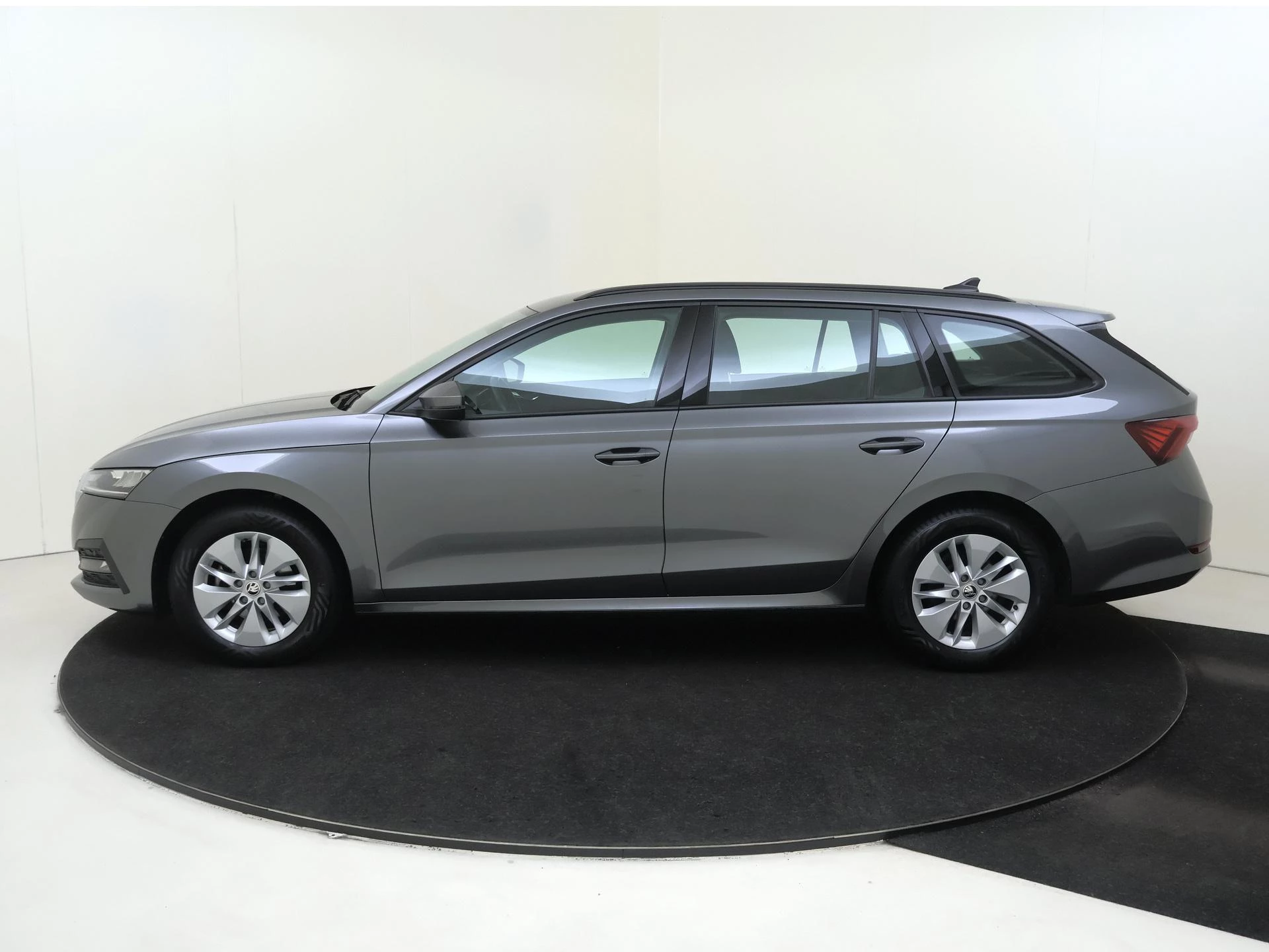 Škoda-Octavia-image-7