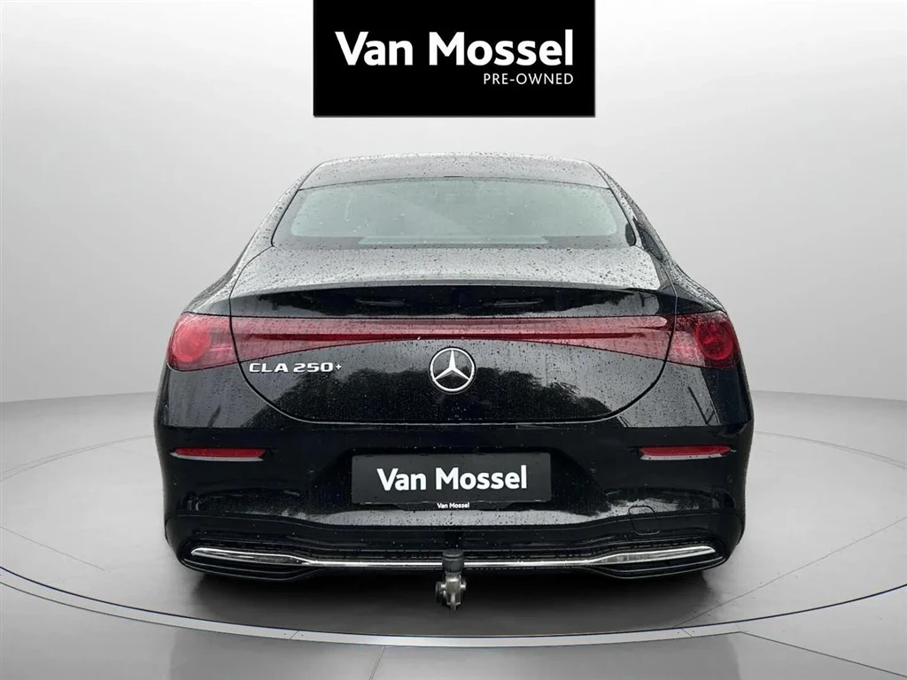 Mercedes-Benz-CLA-image-5