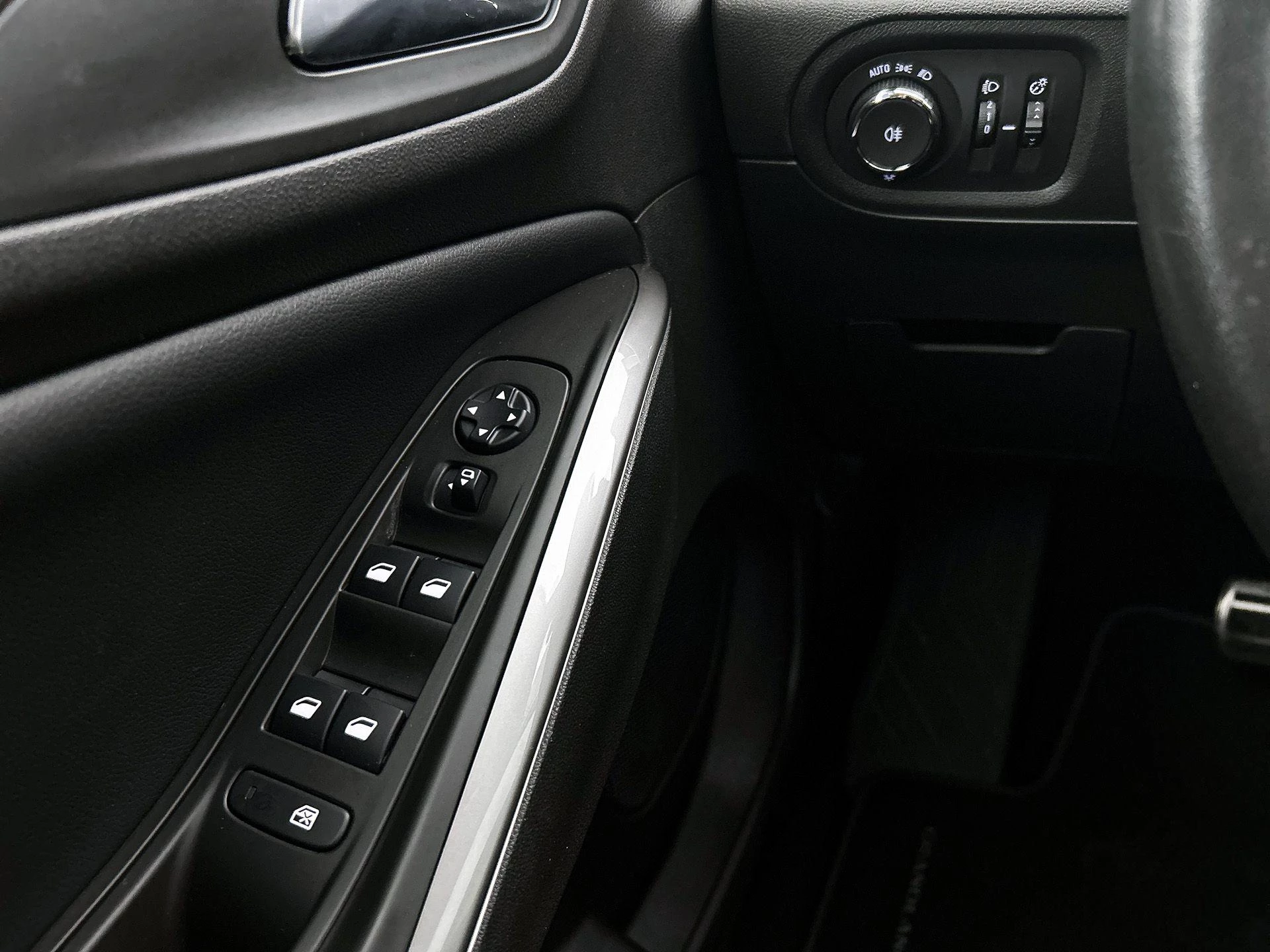 Opel-Grandland-image-35