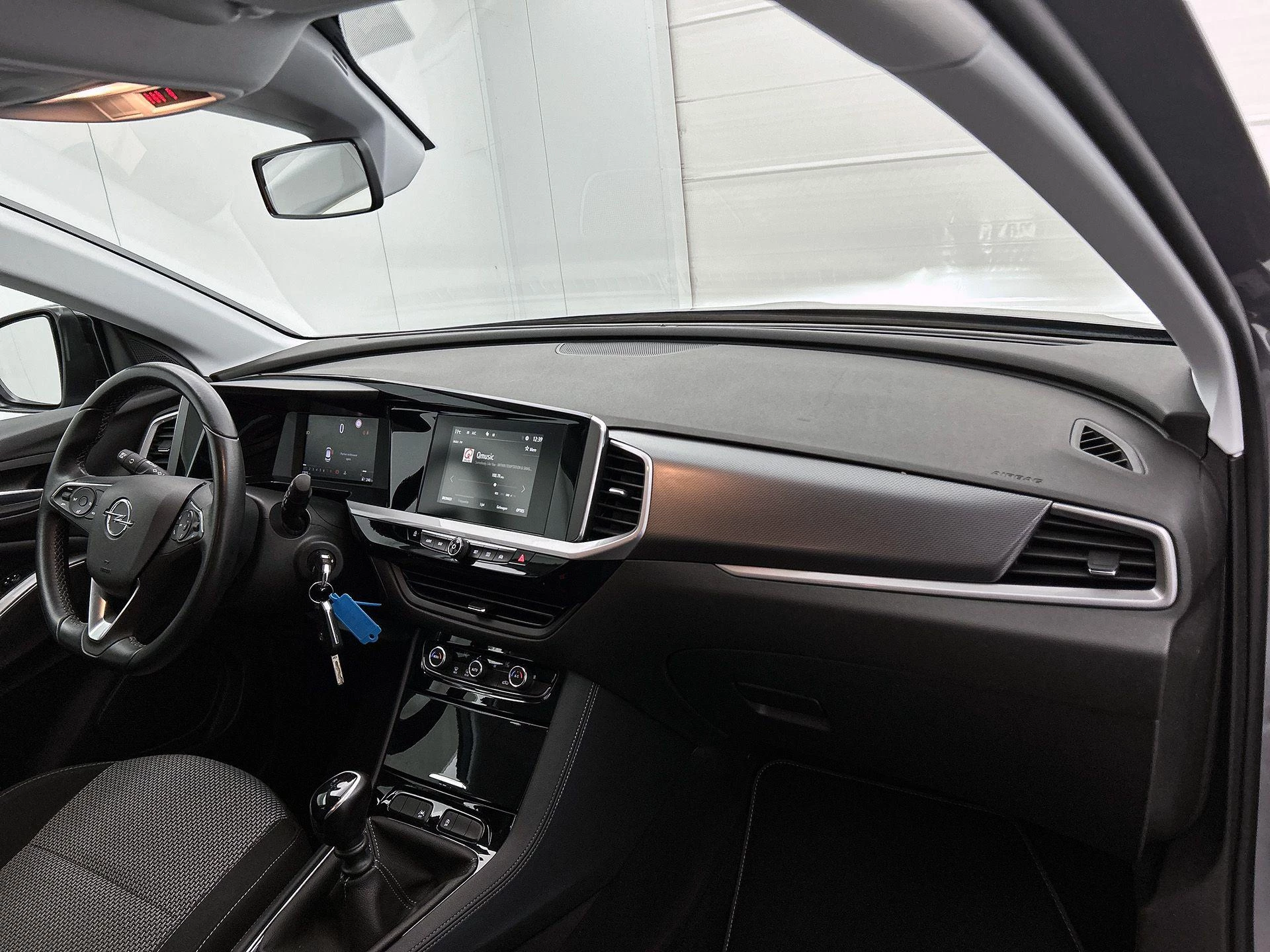 Opel-Grandland-image-16
