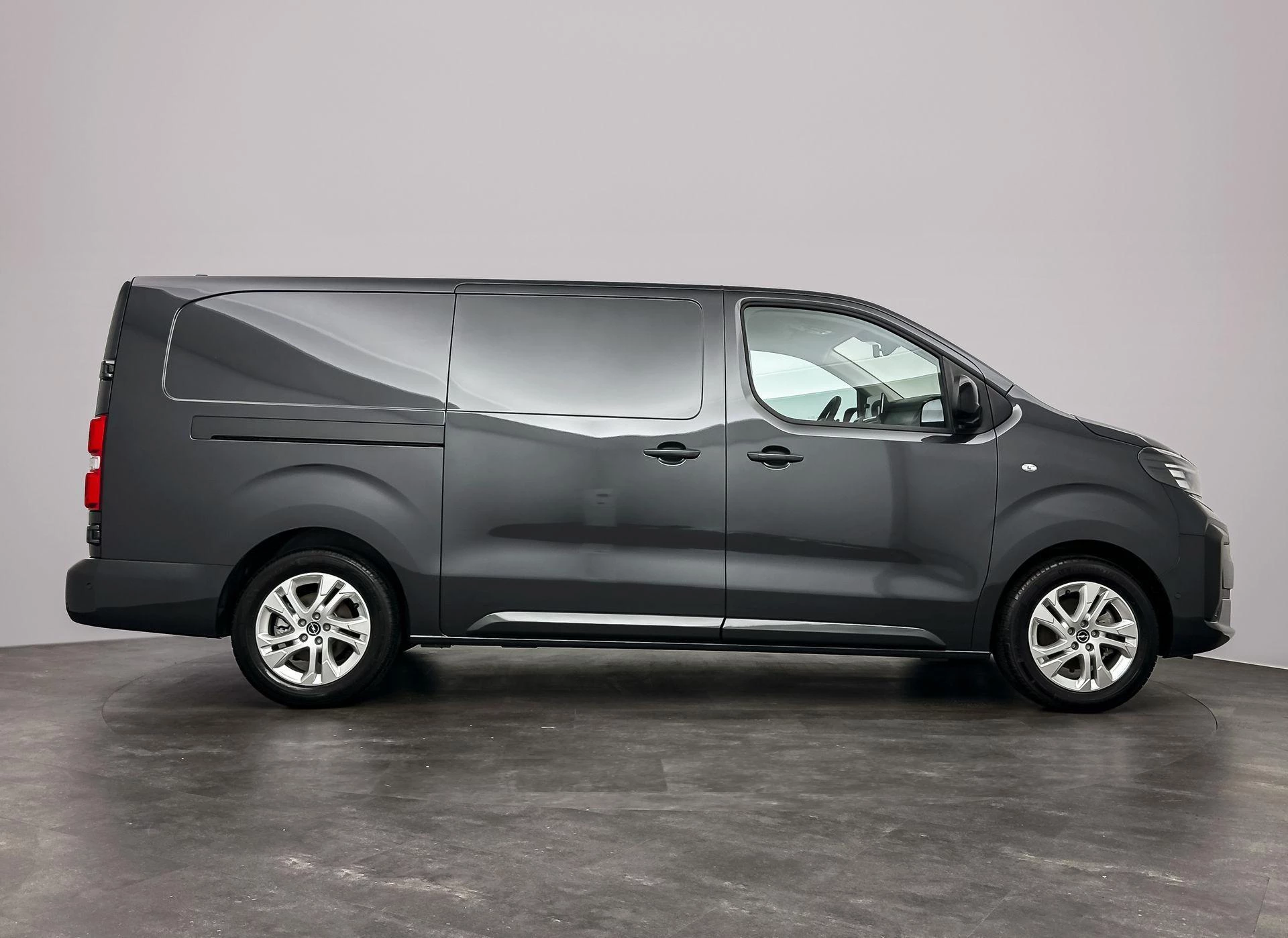 Opel-Vivaro-e-image-5