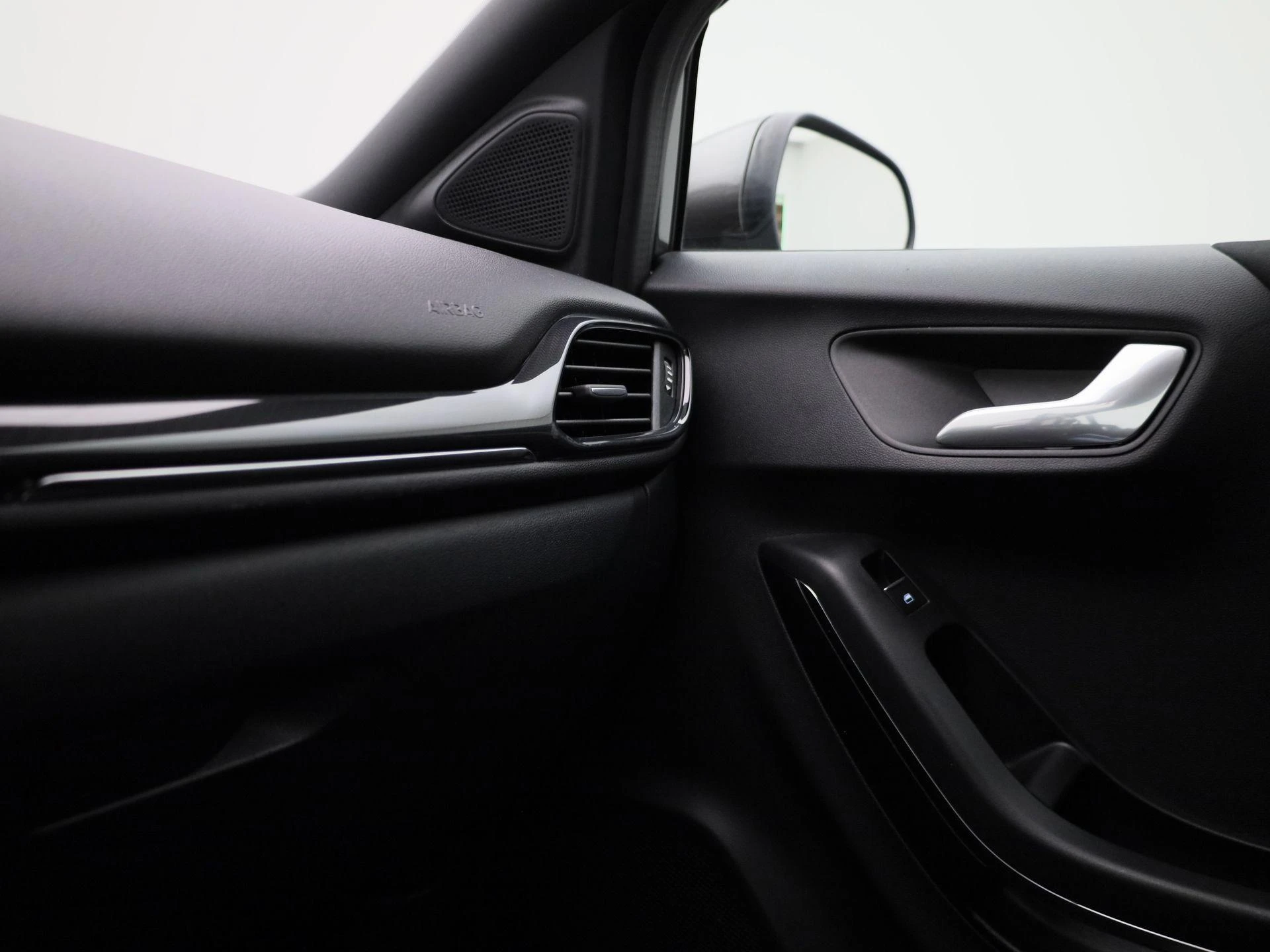 Ford-Puma-image-25