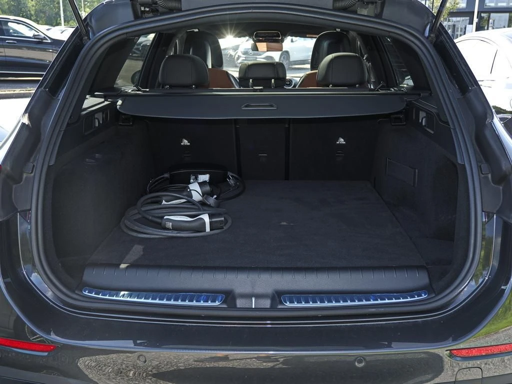 Mercedes-Benz-C-Klasse 300-image-15