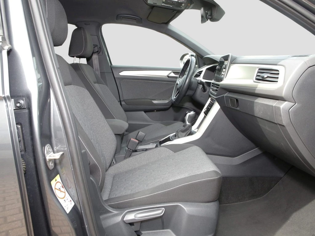Volkswagen-T-Roc-image-8