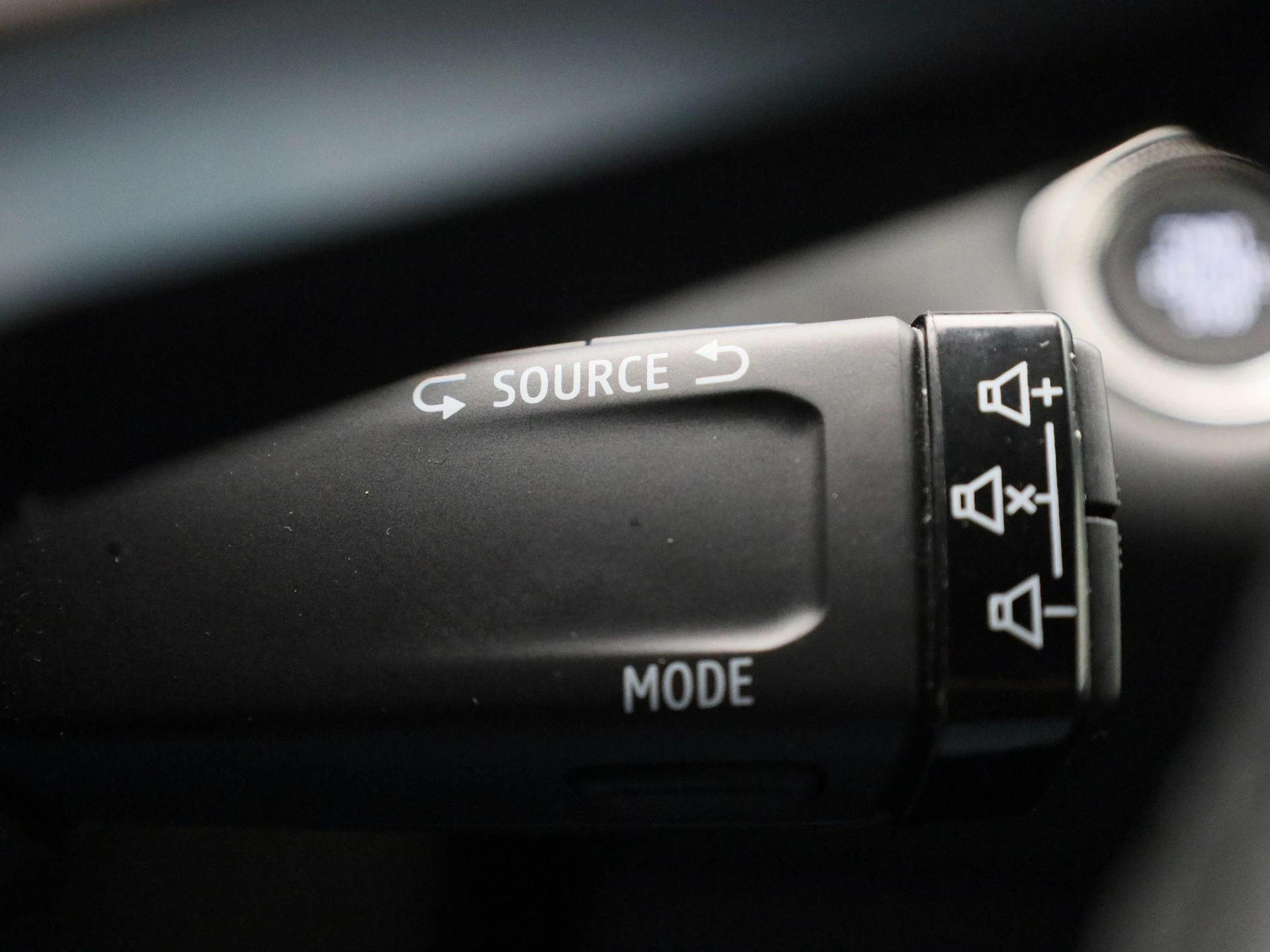 Renault-Captur-image-27