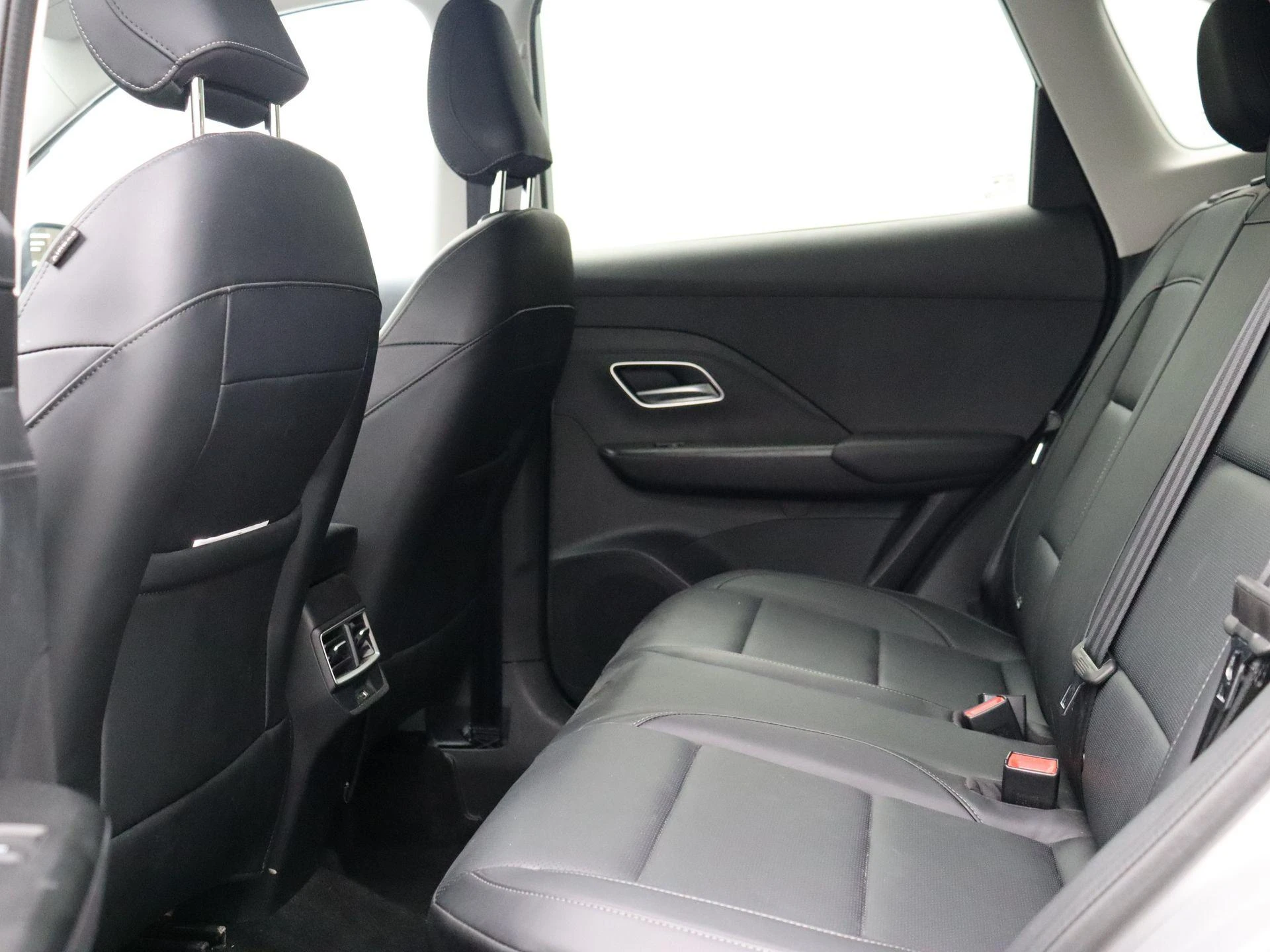 MG-ZS-image-18