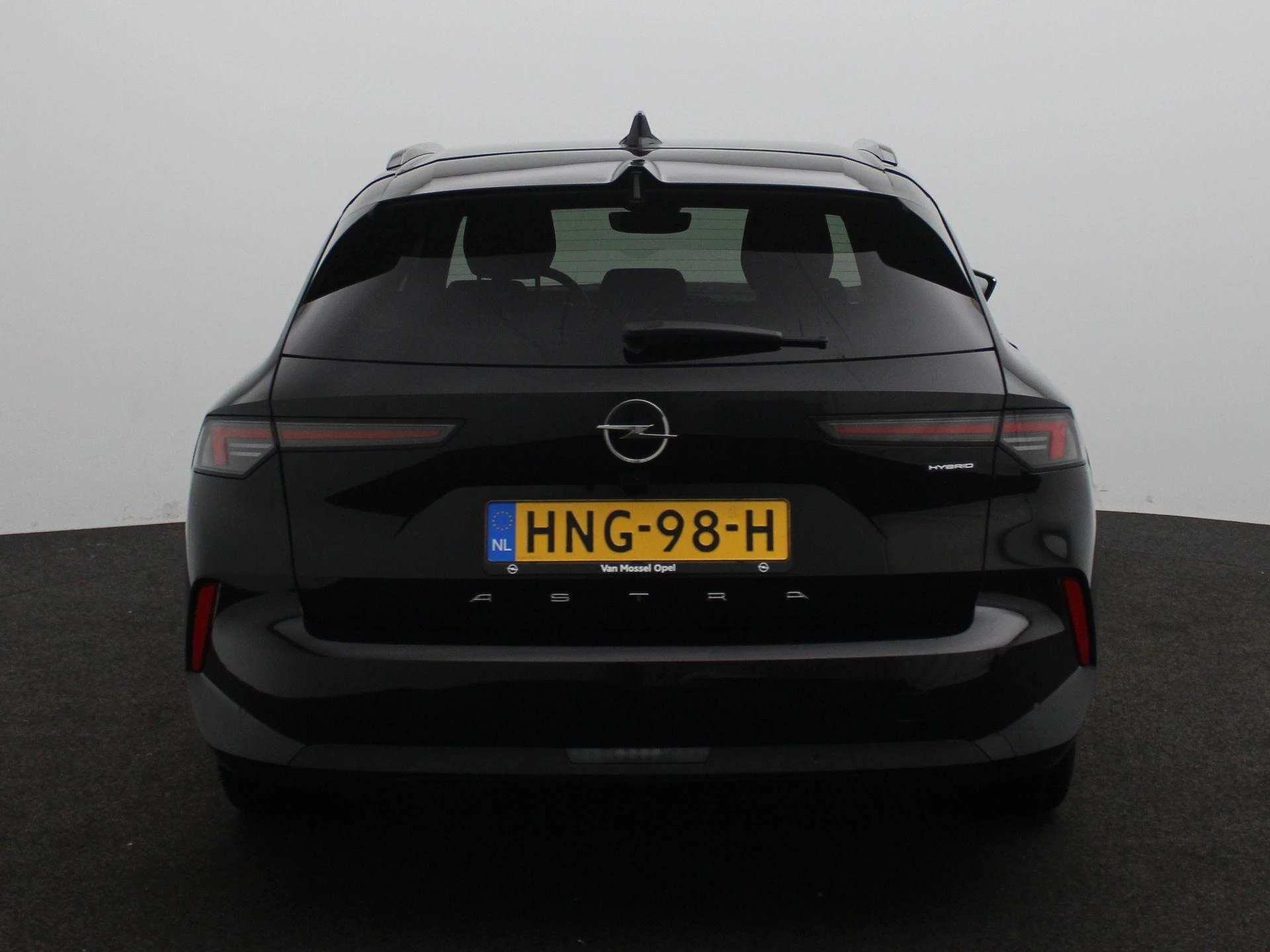 Opel-Astra-image-5