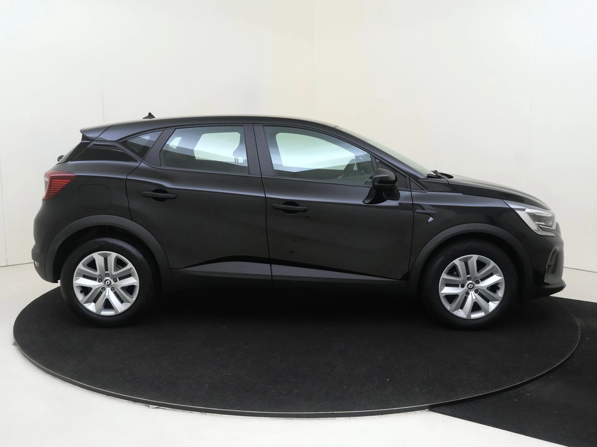 Renault-Captur-image-8