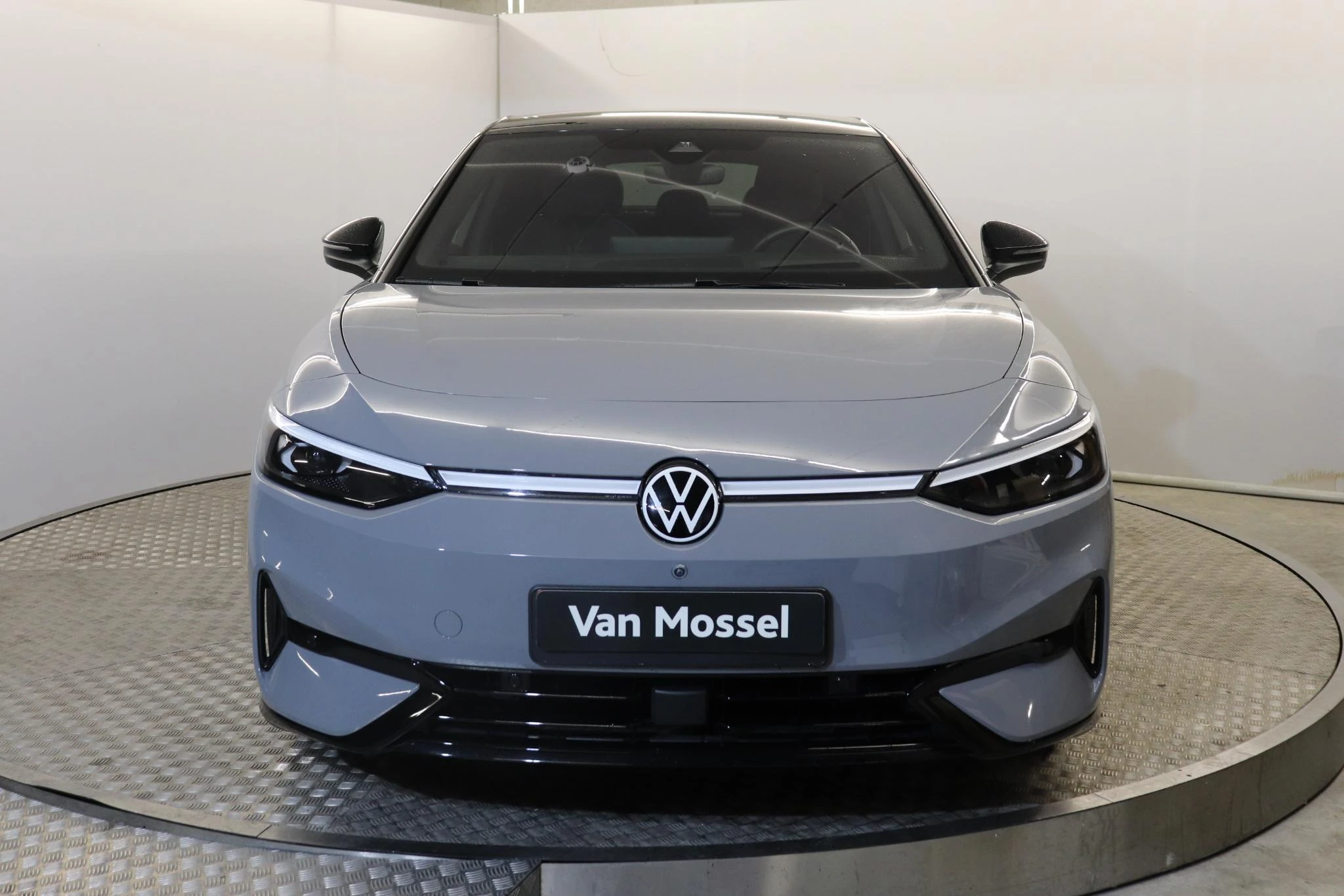 Volkswagen-ID.7-image-2