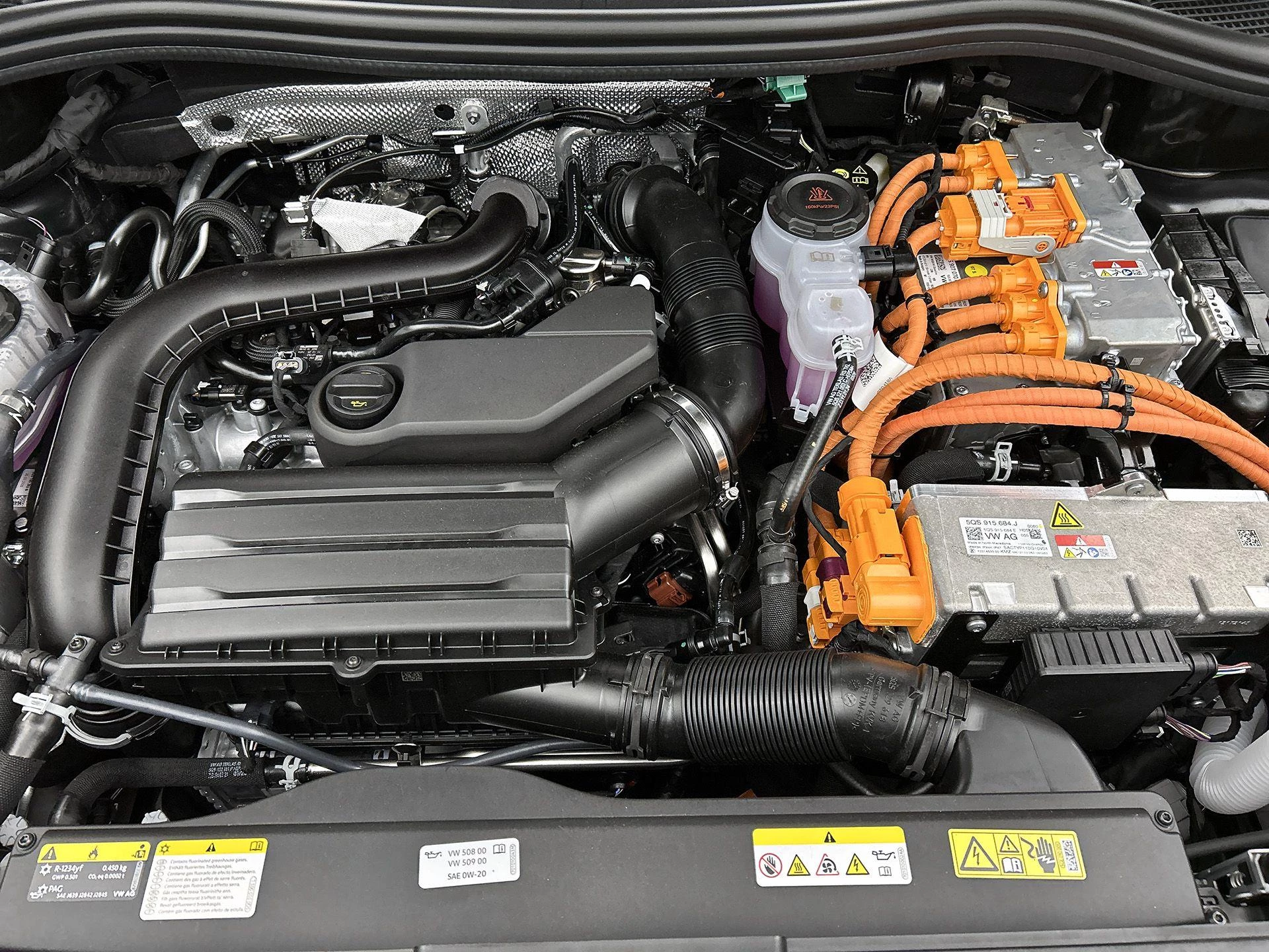 Volkswagen Tayron 1.5 eHybrid R-Line Edition