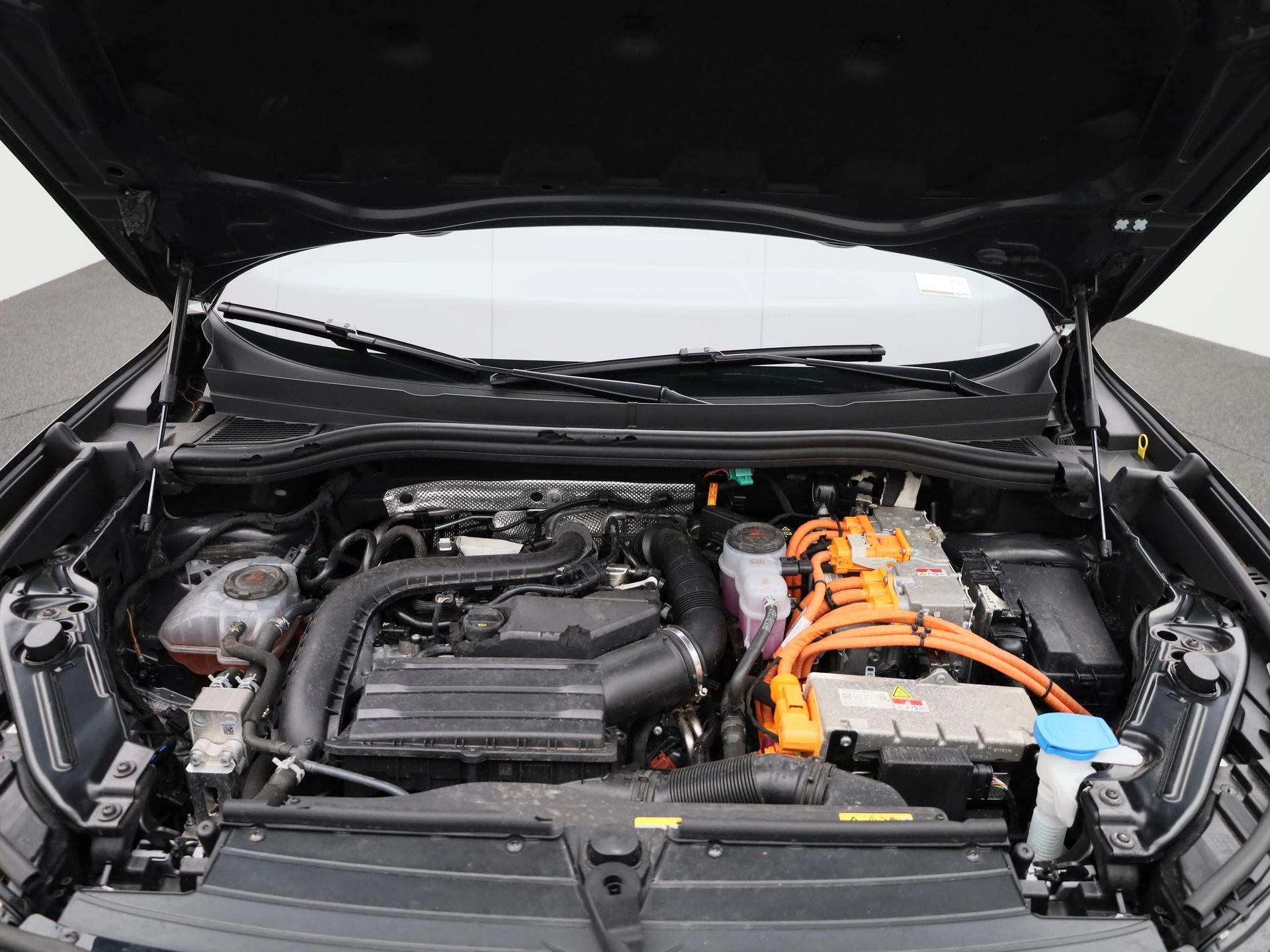 Volkswagen-Tiguan-image-43