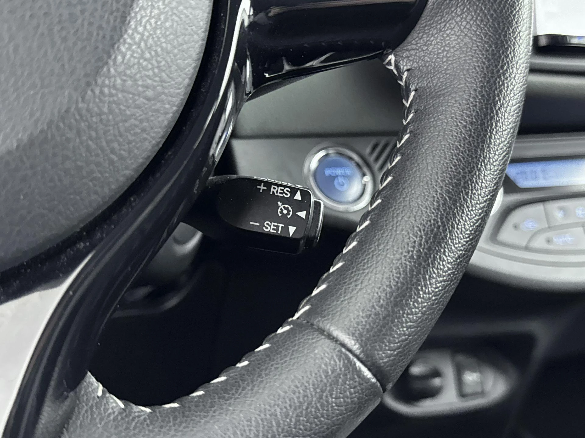 Toyota-Yaris-image-8
