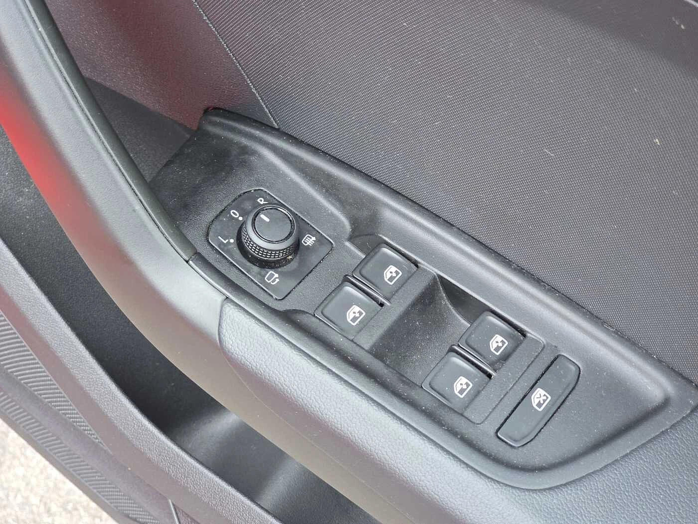 Audi-A1 Sportback-image-35