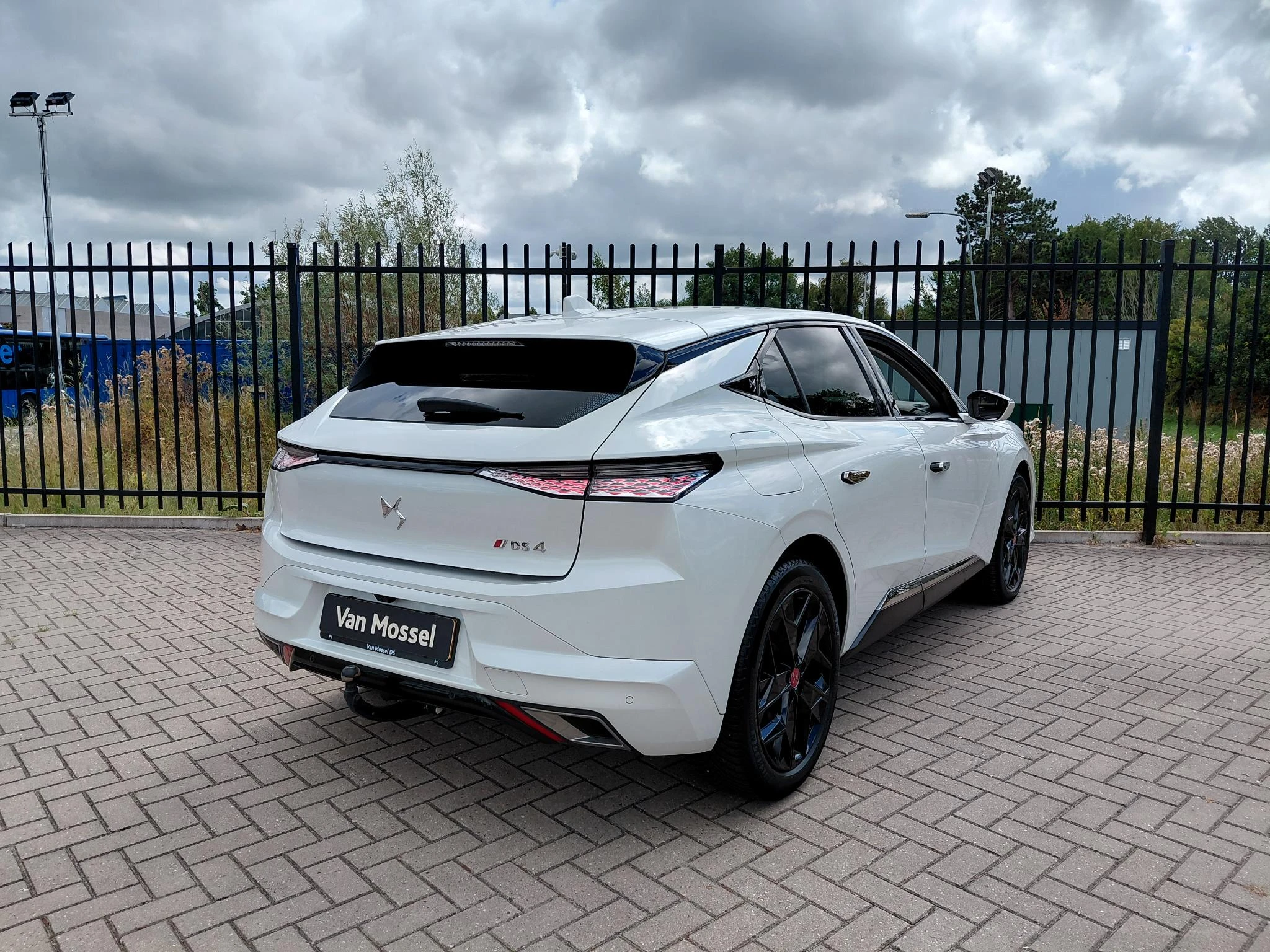 DS DS 4 E-Tense Performance Line