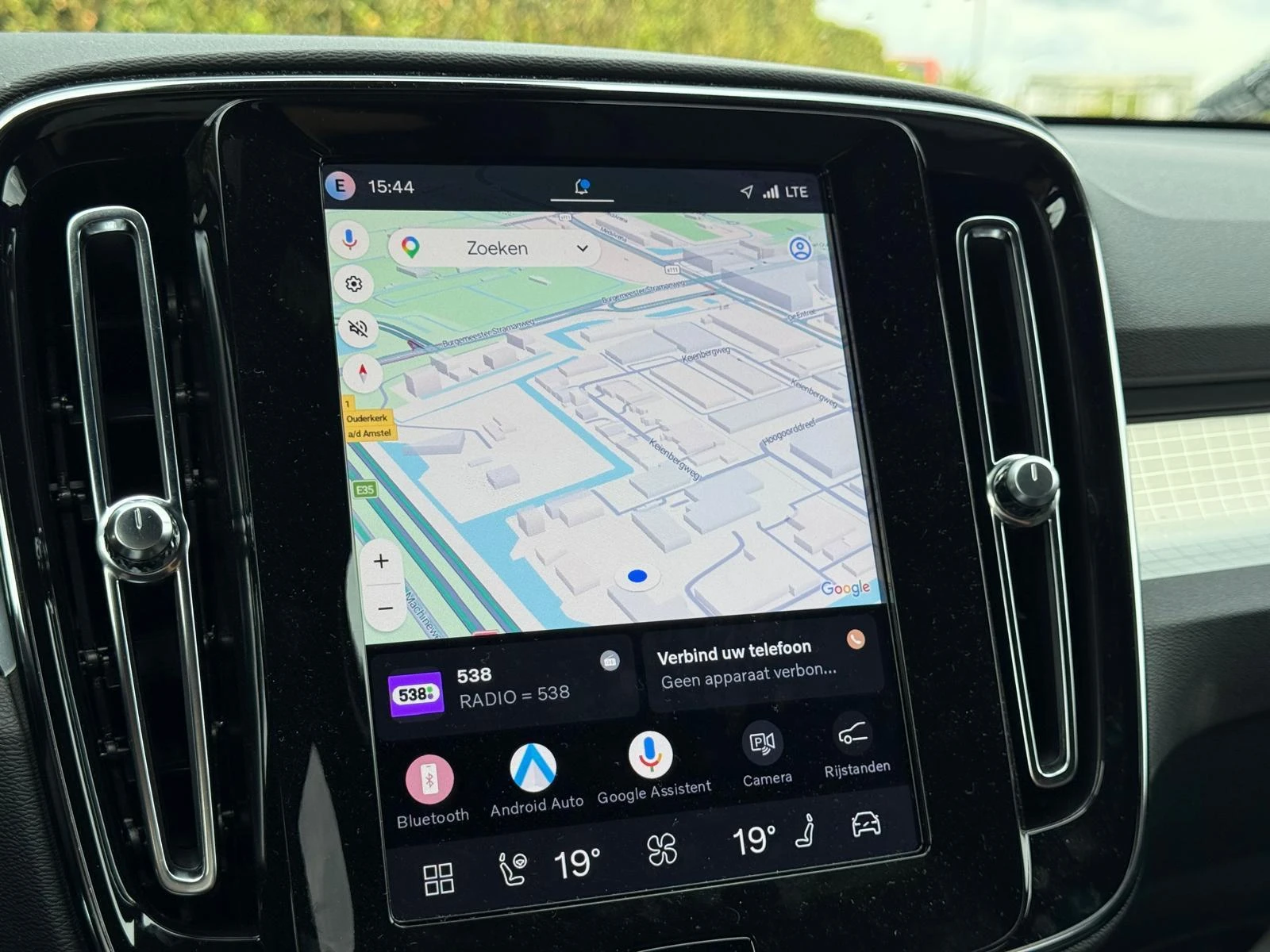 Volvo-XC40-image-16