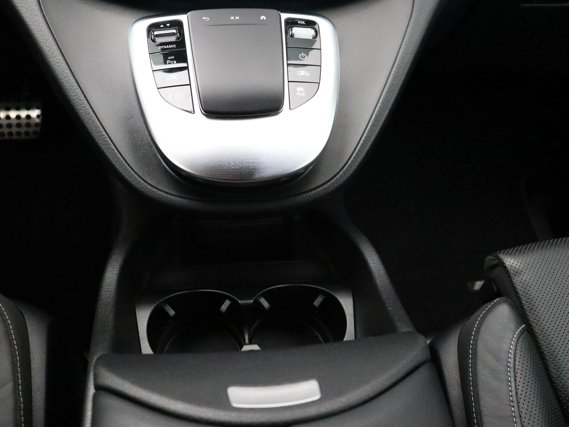 Mercedes-Benz-Classe V-image-20
