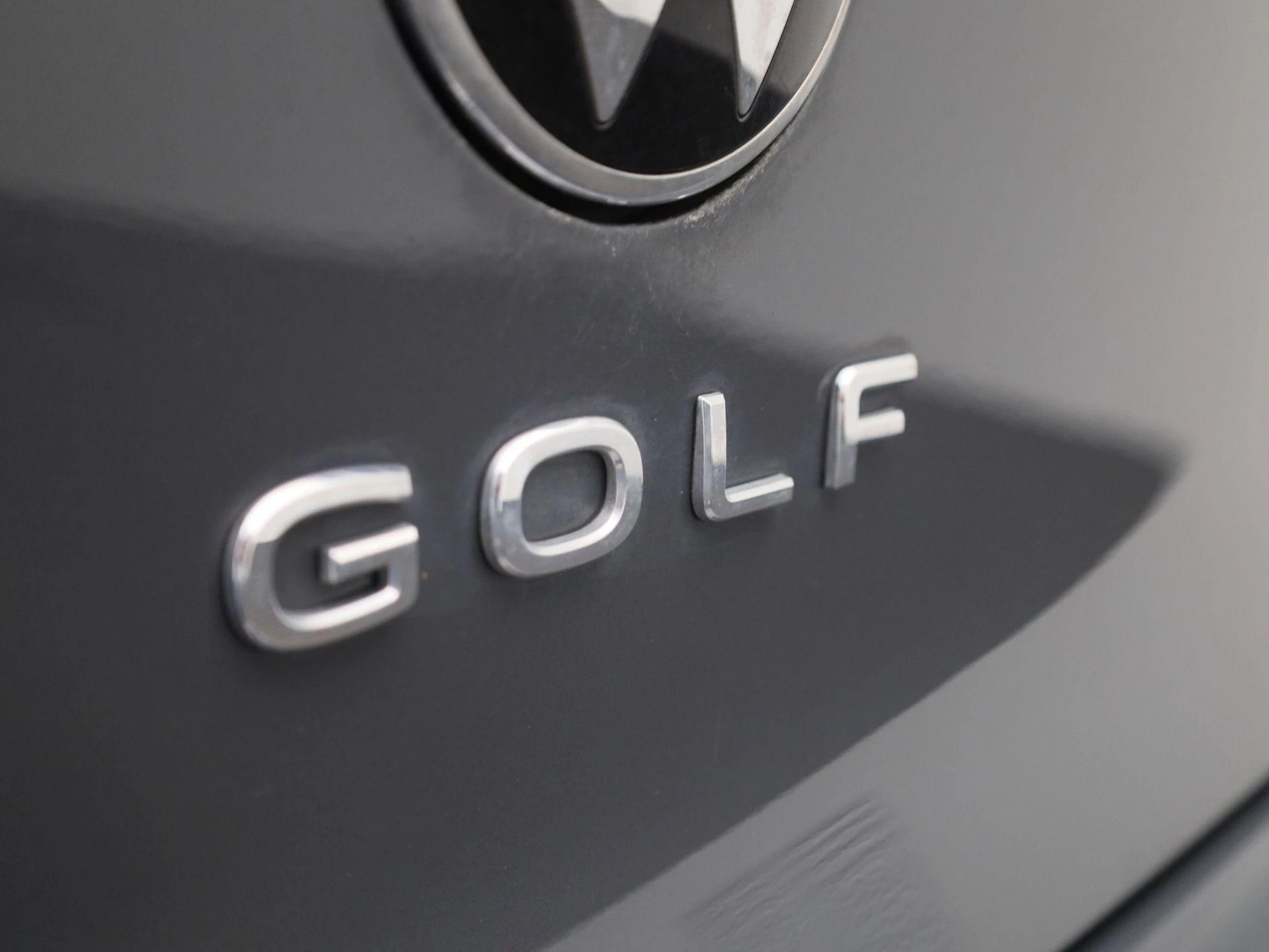 Volkswagen-Golf-image-32