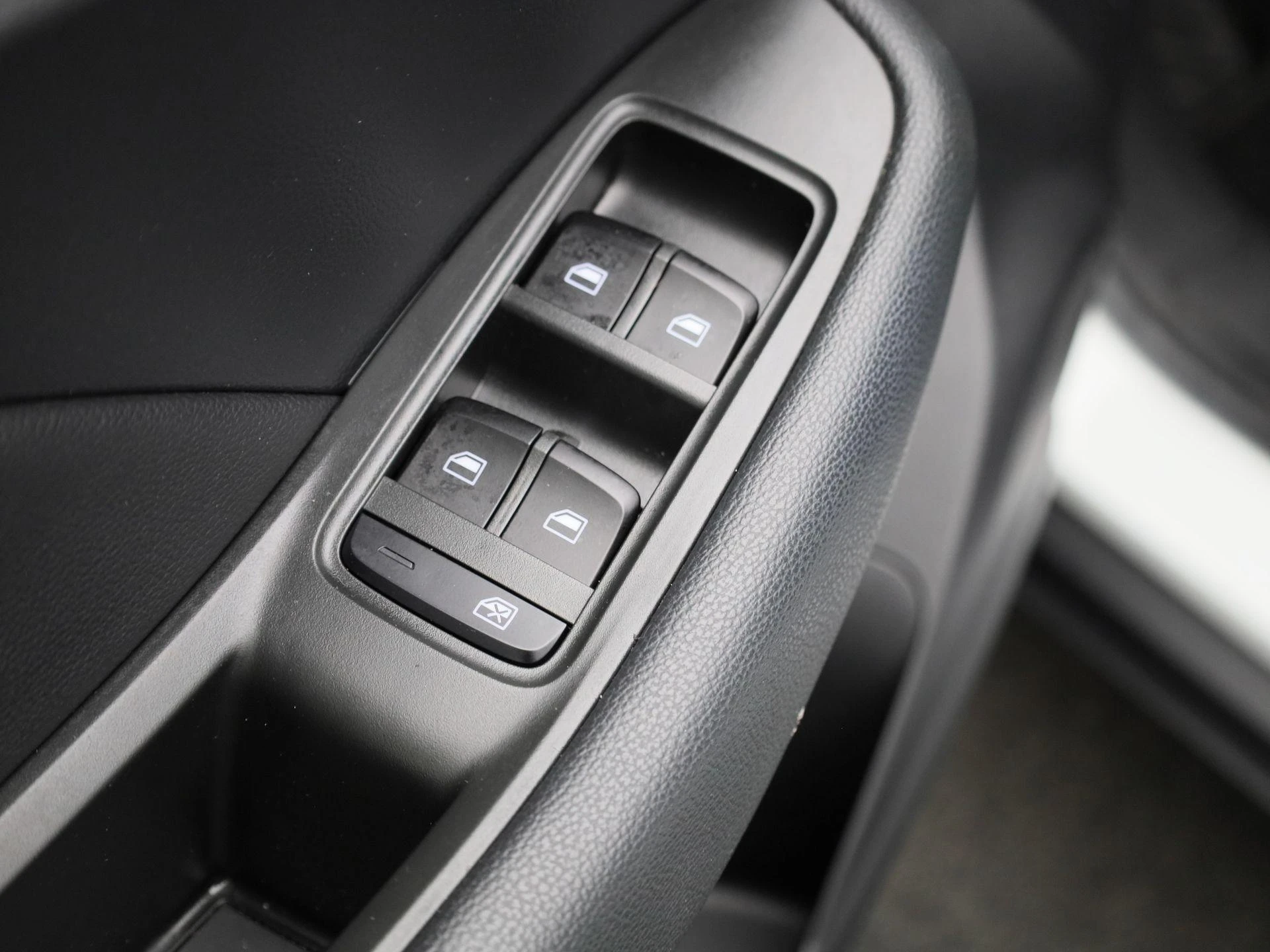 MG-ZS EV-image-31