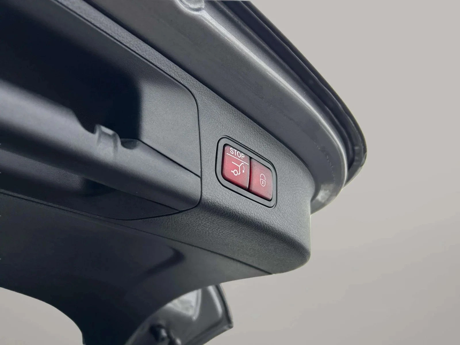 Mercedes-Benz-EQA-image-22